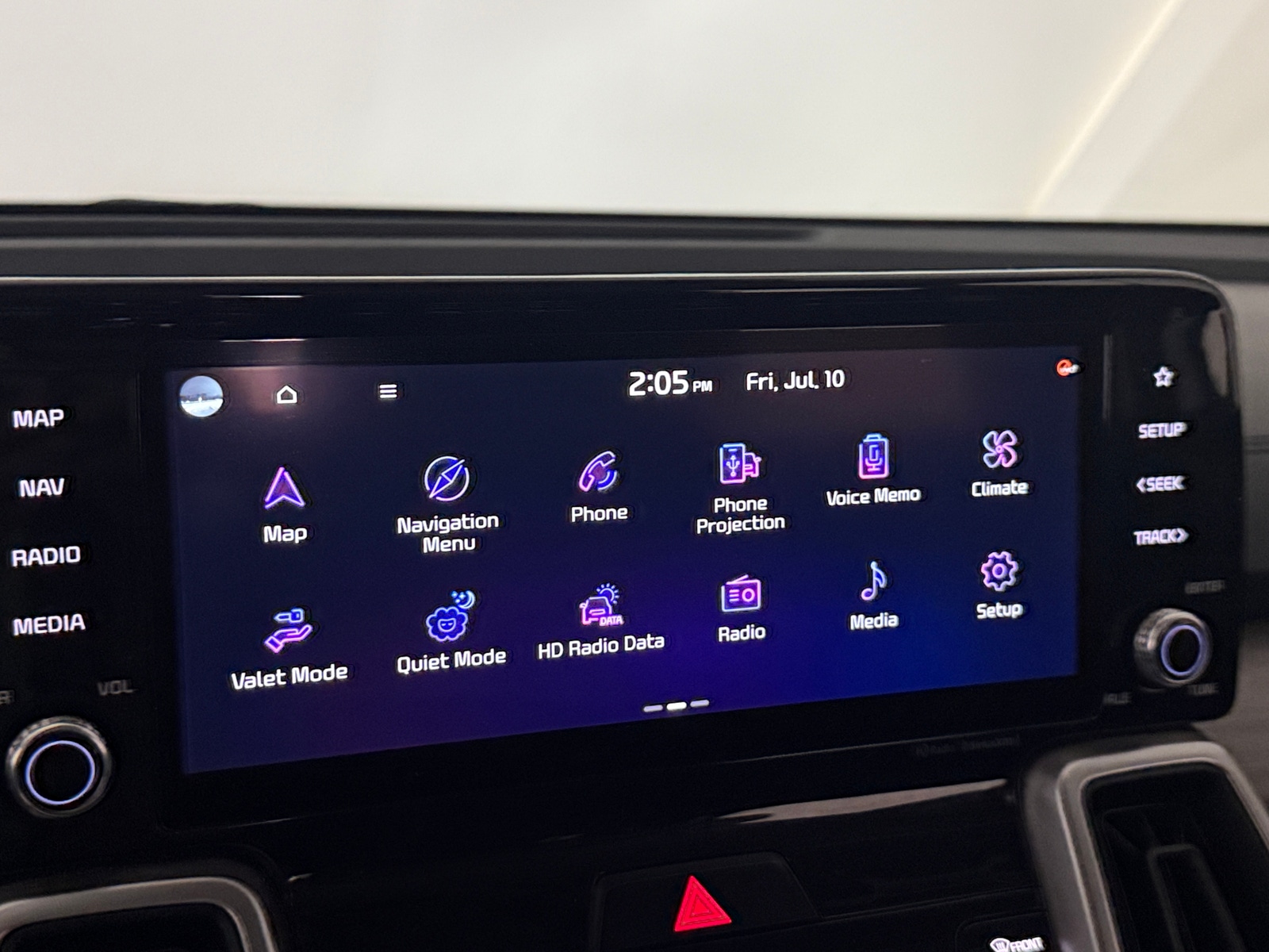 Thumbnail: 2022 Kia Sorento - 3