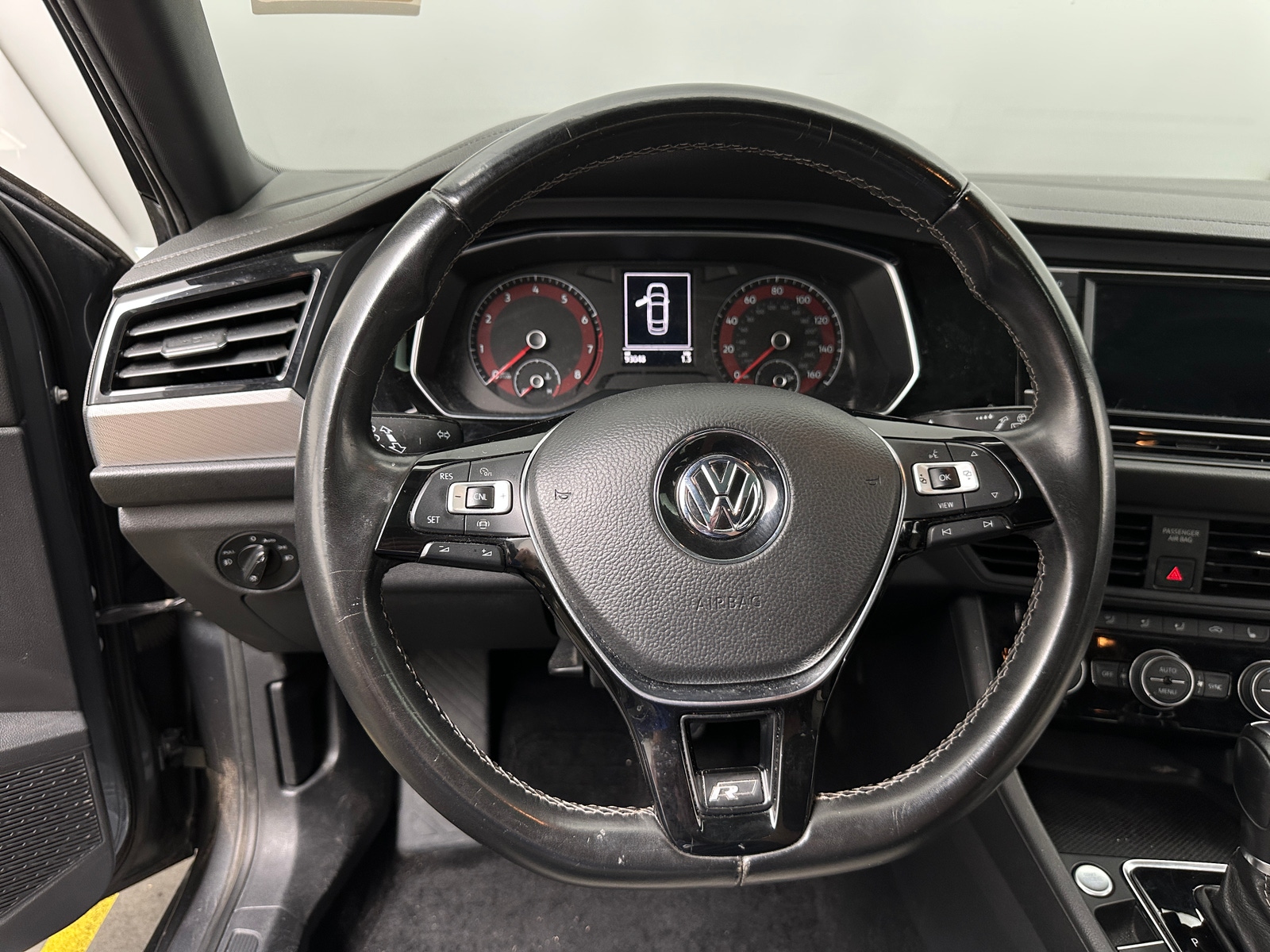 Thumbnail: 2019 Volkswagen Jetta - 4