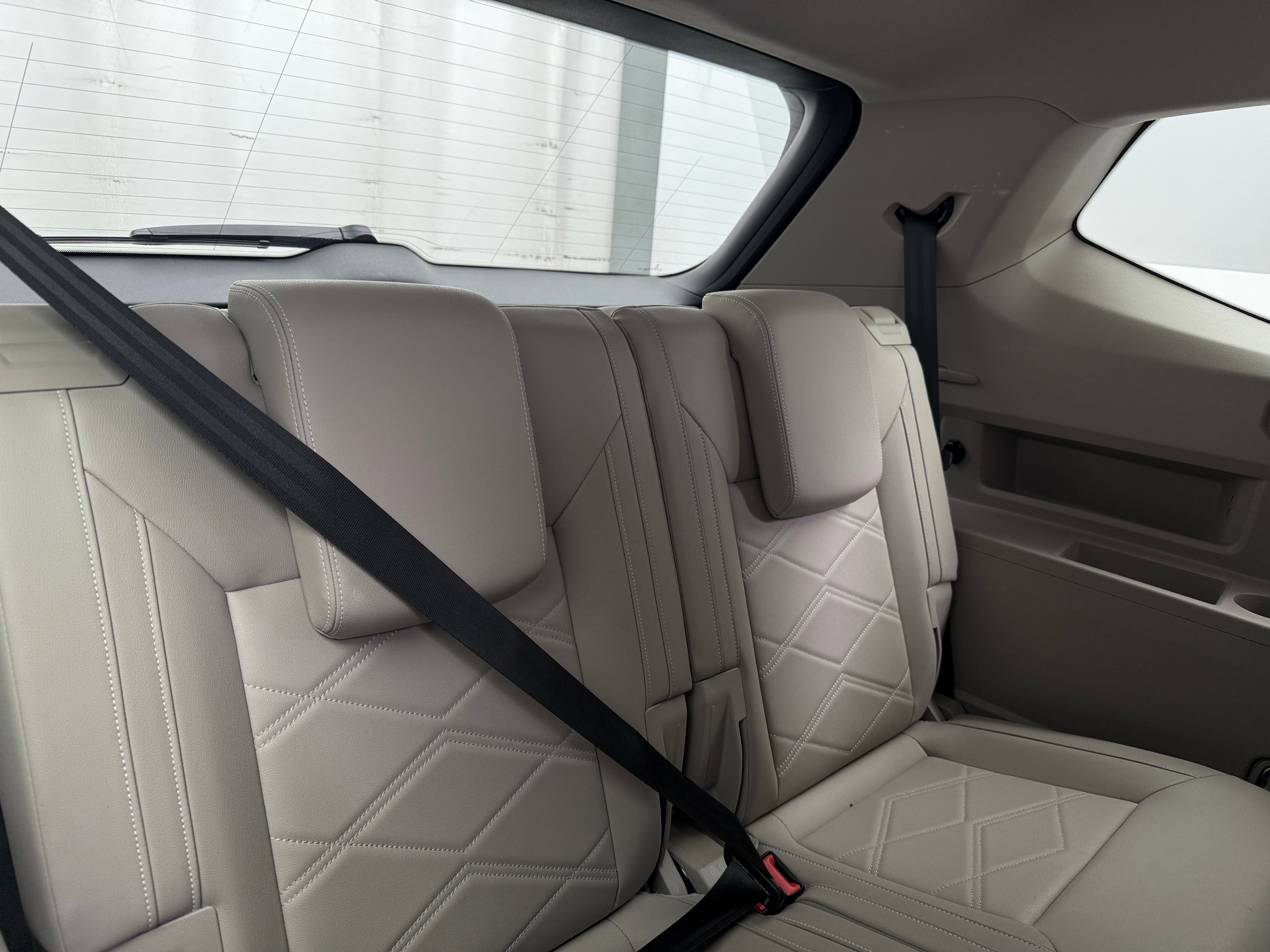 2026 Volkswagen Atlas SE w/Tech - Photo 9