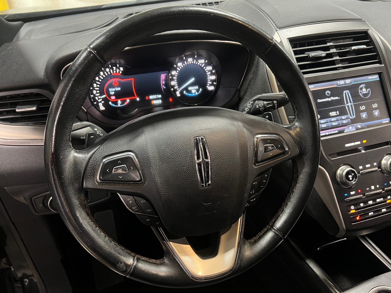 Thumbnail: 2015 Lincoln MKC - 5