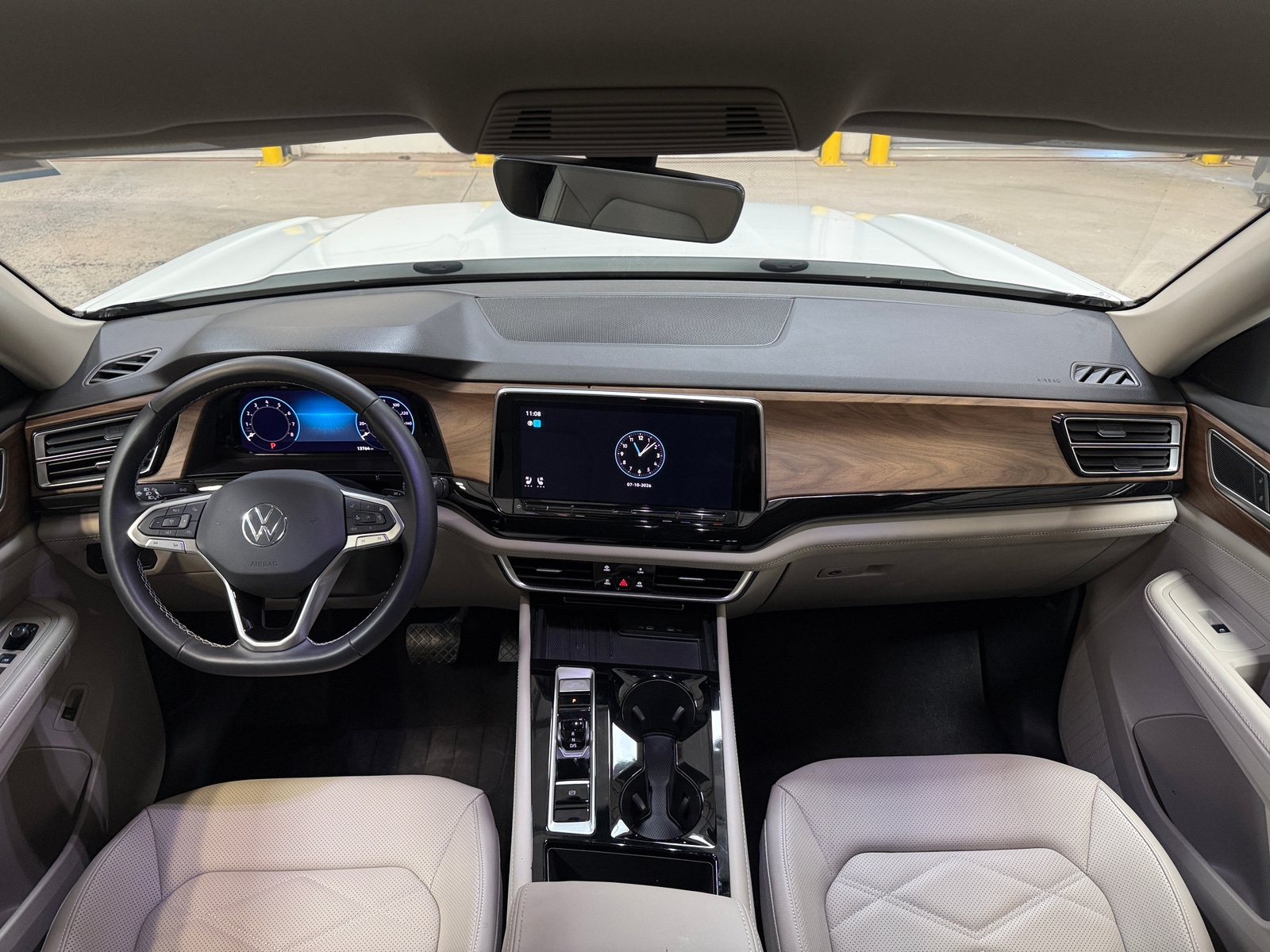 Thumbnail: 2026 Volkswagen Atlas - 2