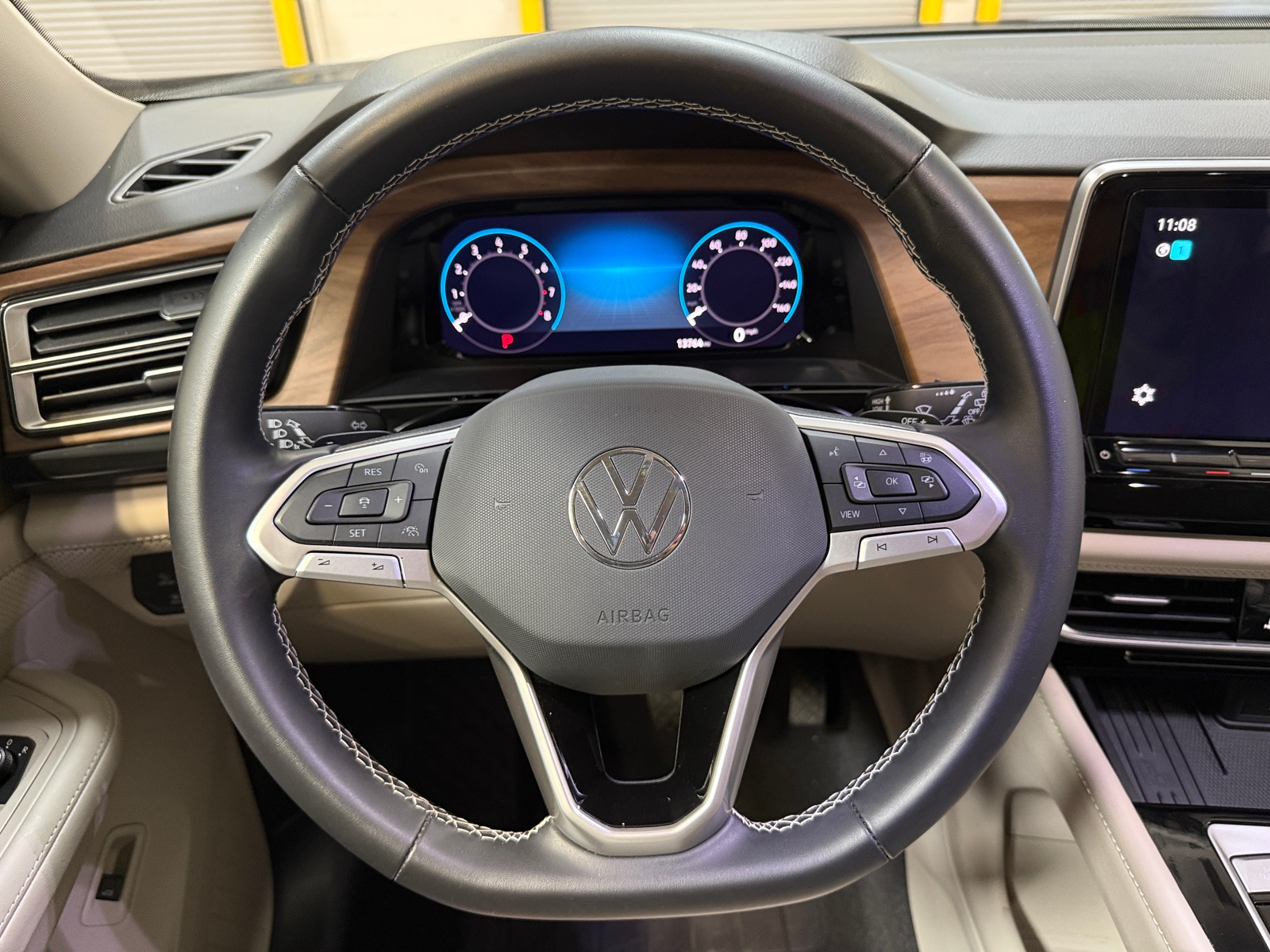 Thumbnail: 2026 Volkswagen Atlas - 4
