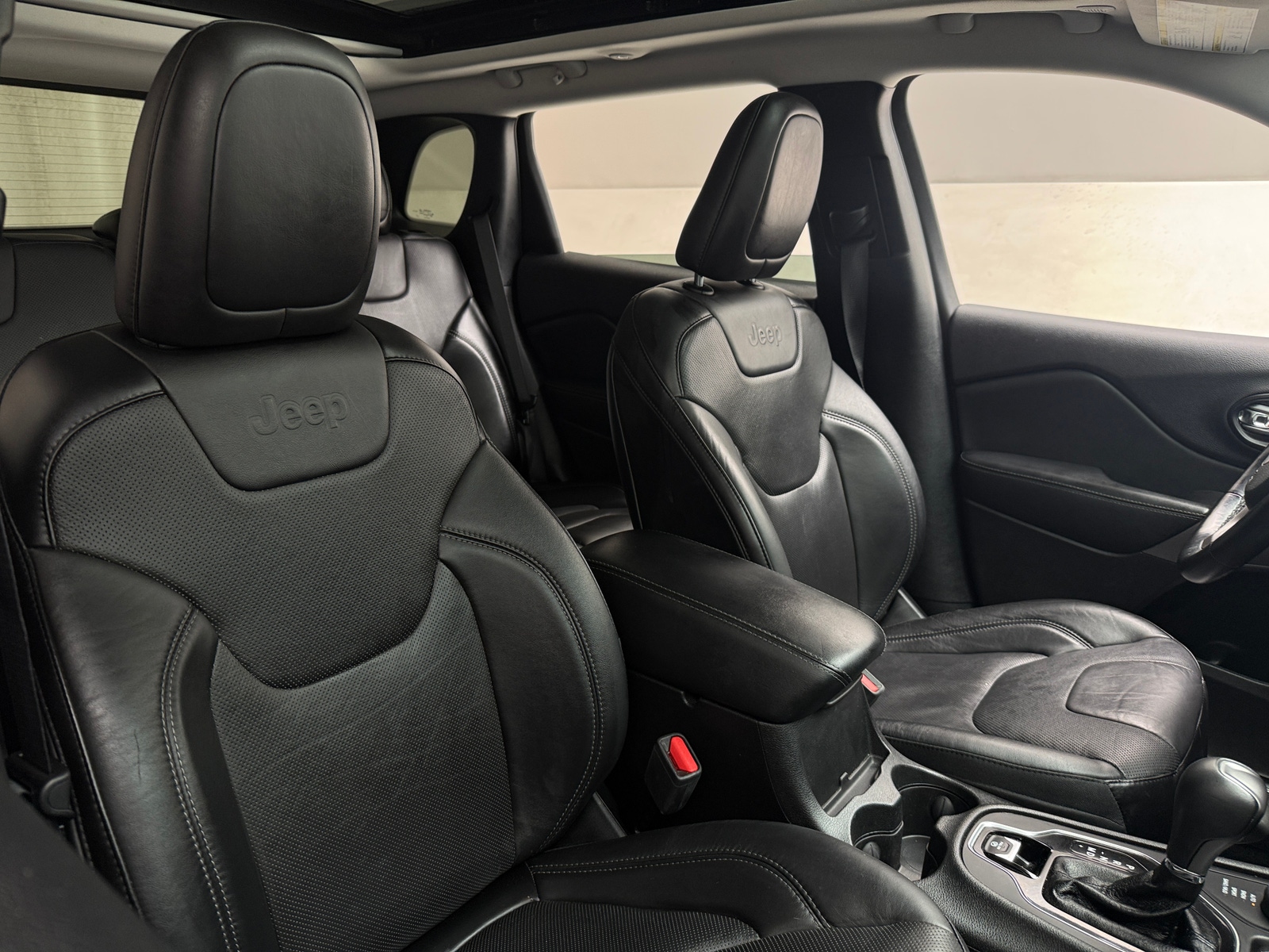 Thumbnail: 2021 Jeep Cherokee - 2