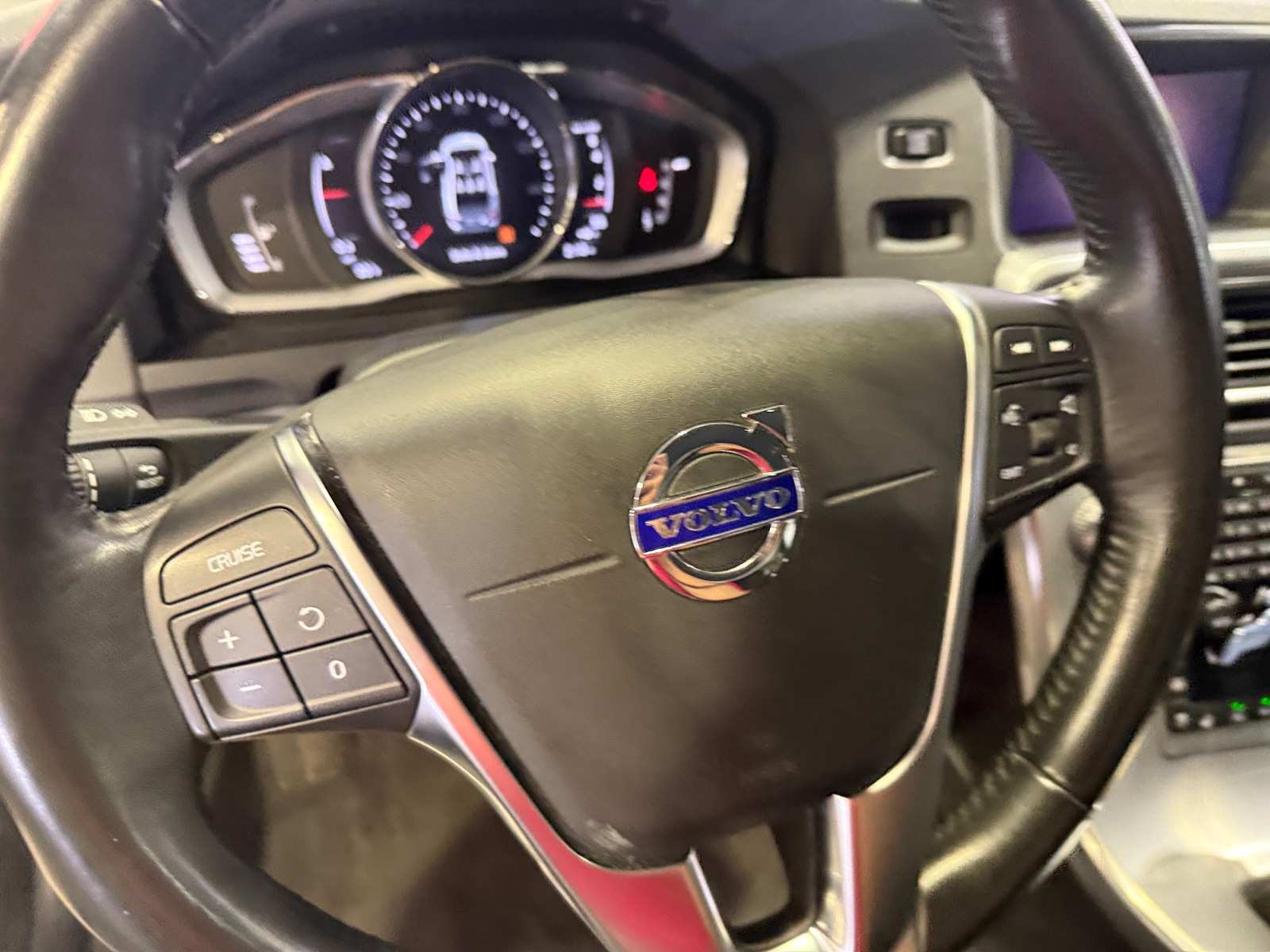 Thumbnail: 2018 Volvo S60 - 4