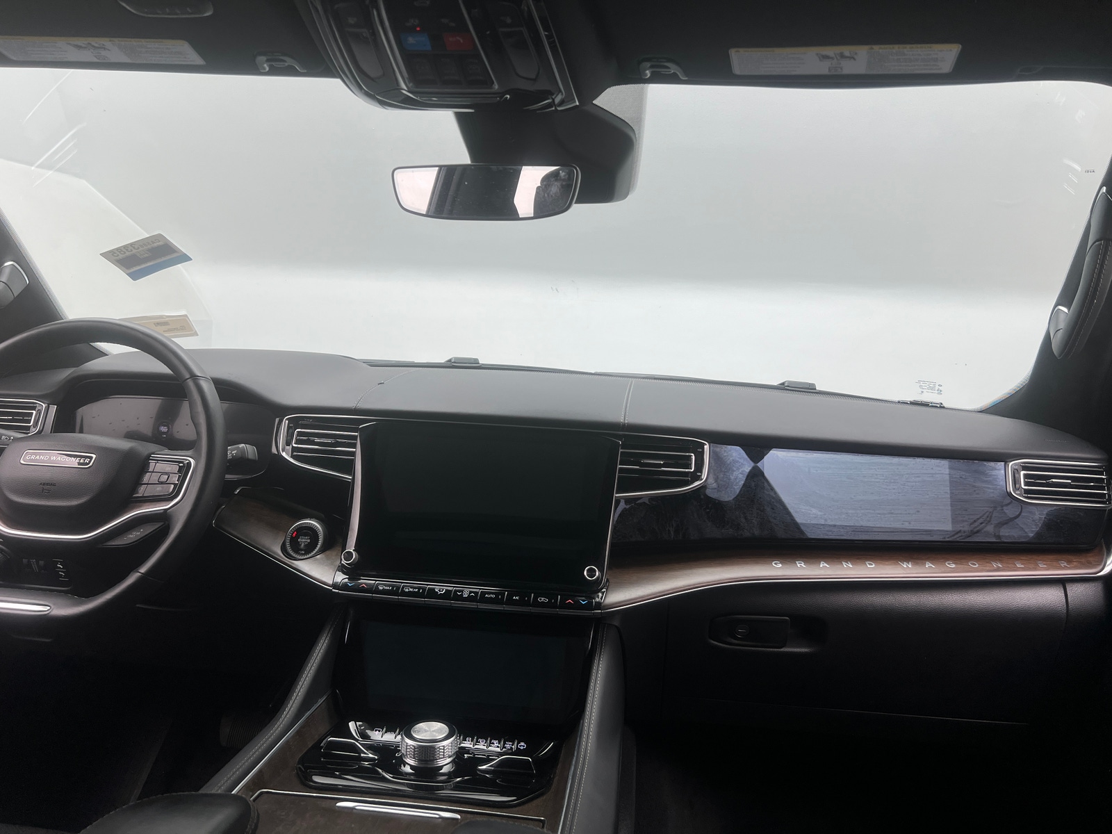 Thumbnail: 2025 Jeep Grand Wagoneer - 2