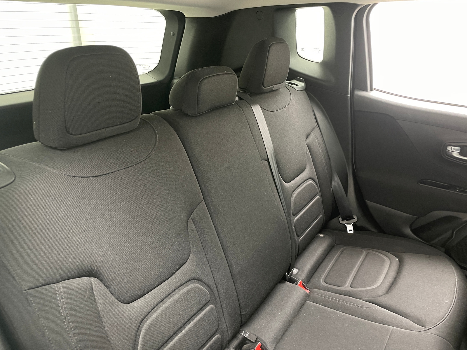 Thumbnail: 2021 Jeep Renegade - 6