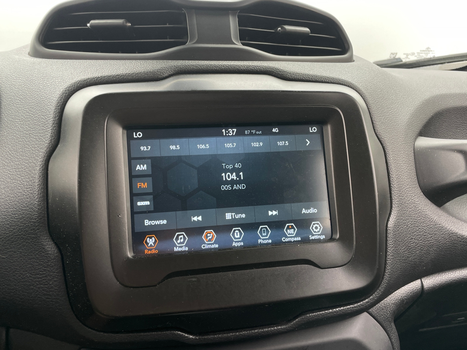 Thumbnail: 2021 Jeep Renegade - 4