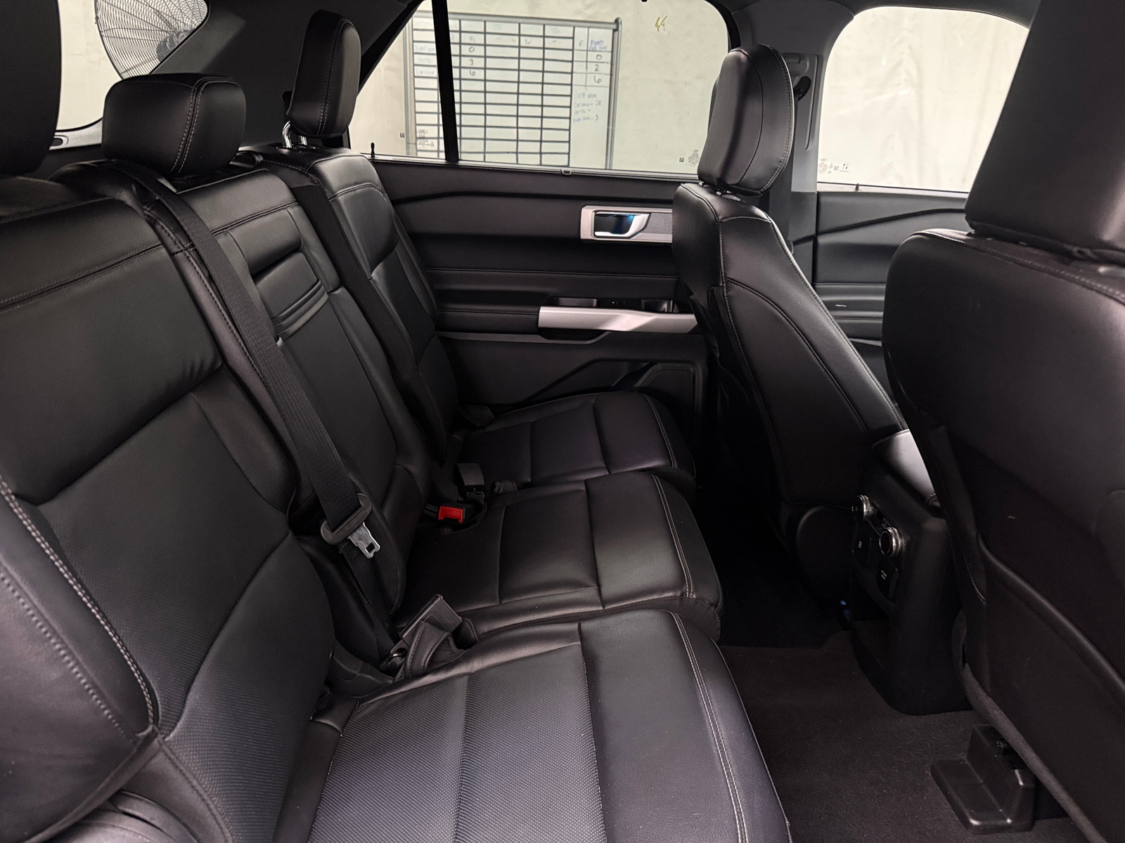 Thumbnail: 2021 Ford Explorer - 5