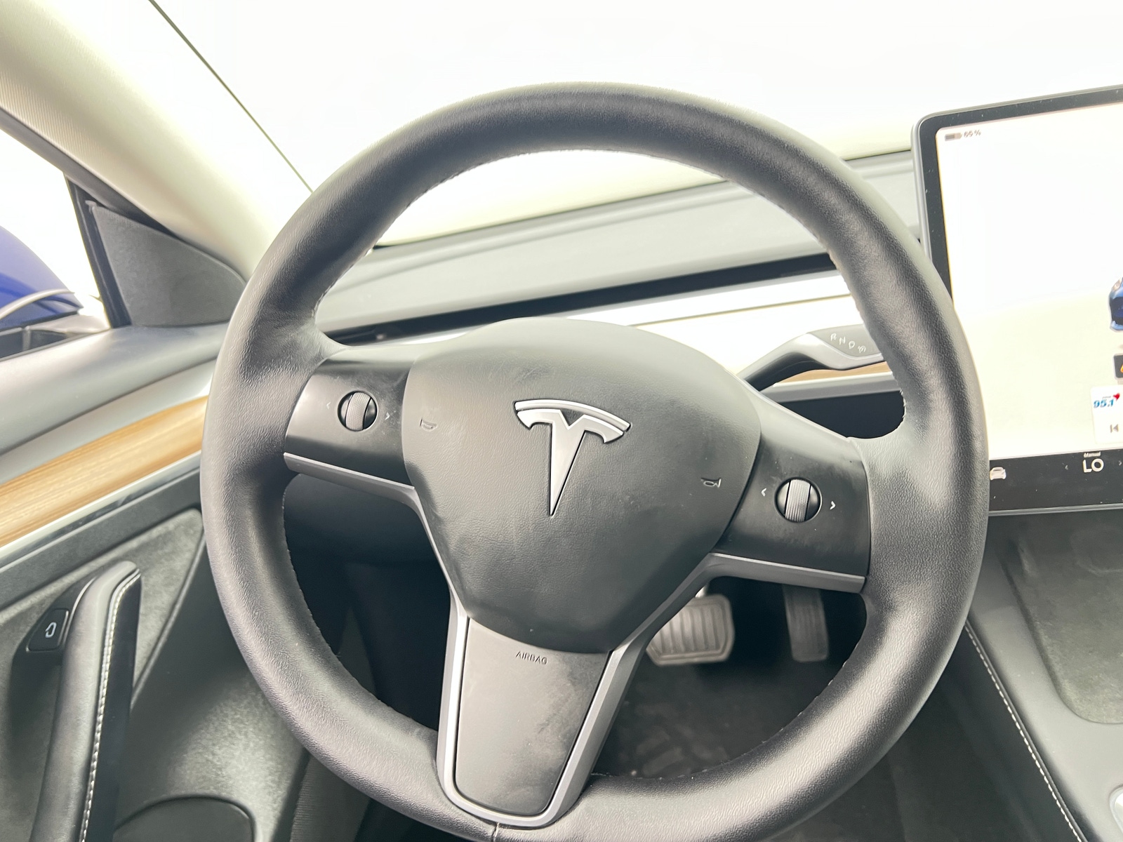Thumbnail: 2023 Tesla Model 3 - 4