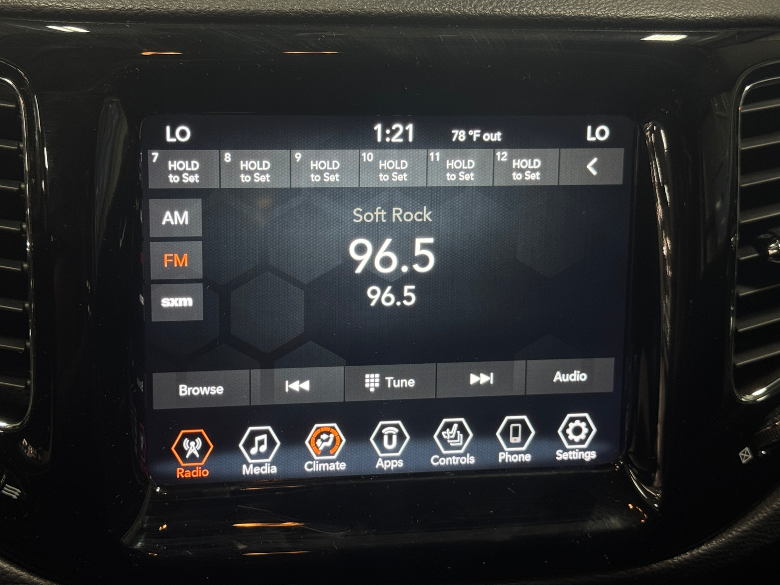 Thumbnail: 2019 Jeep Compass - 3