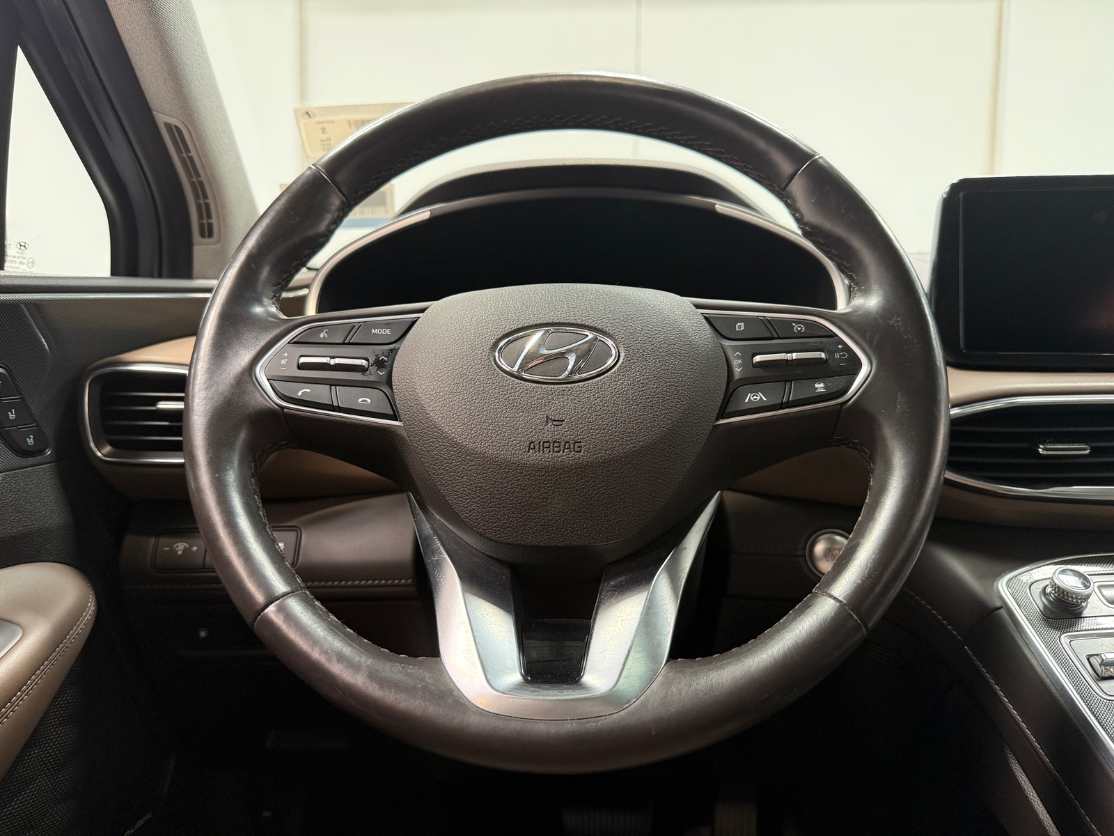 Thumbnail: 2023 Hyundai Santa Fe - 4