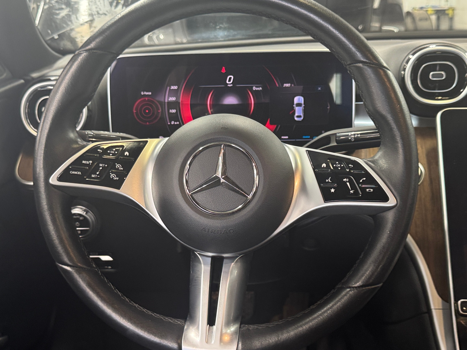 Thumbnail: 2025 Mercedes-Benz C-Class - 4