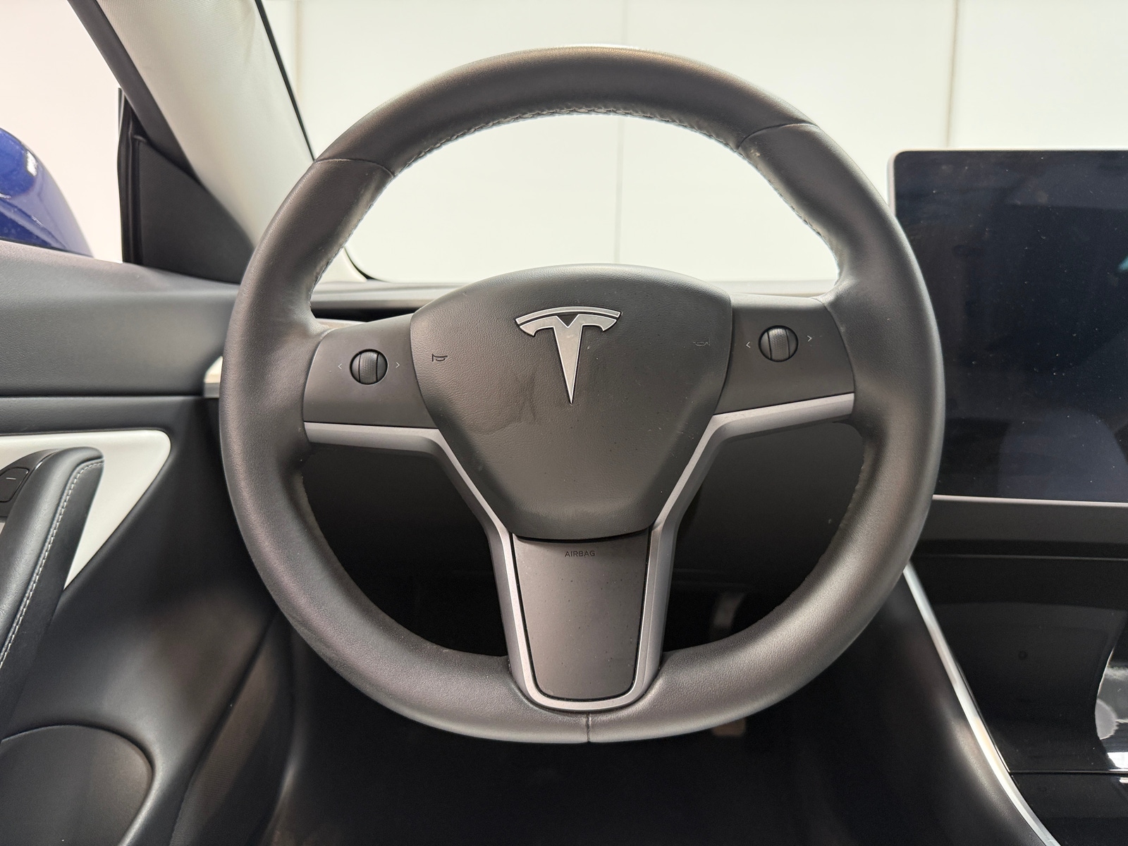 Thumbnail: 2020 Tesla Model 3 - 4