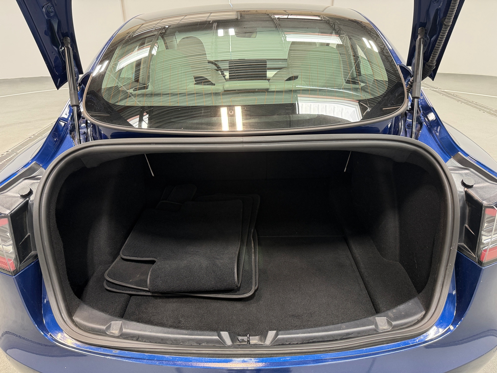Thumbnail: 2020 Tesla Model 3 - 6
