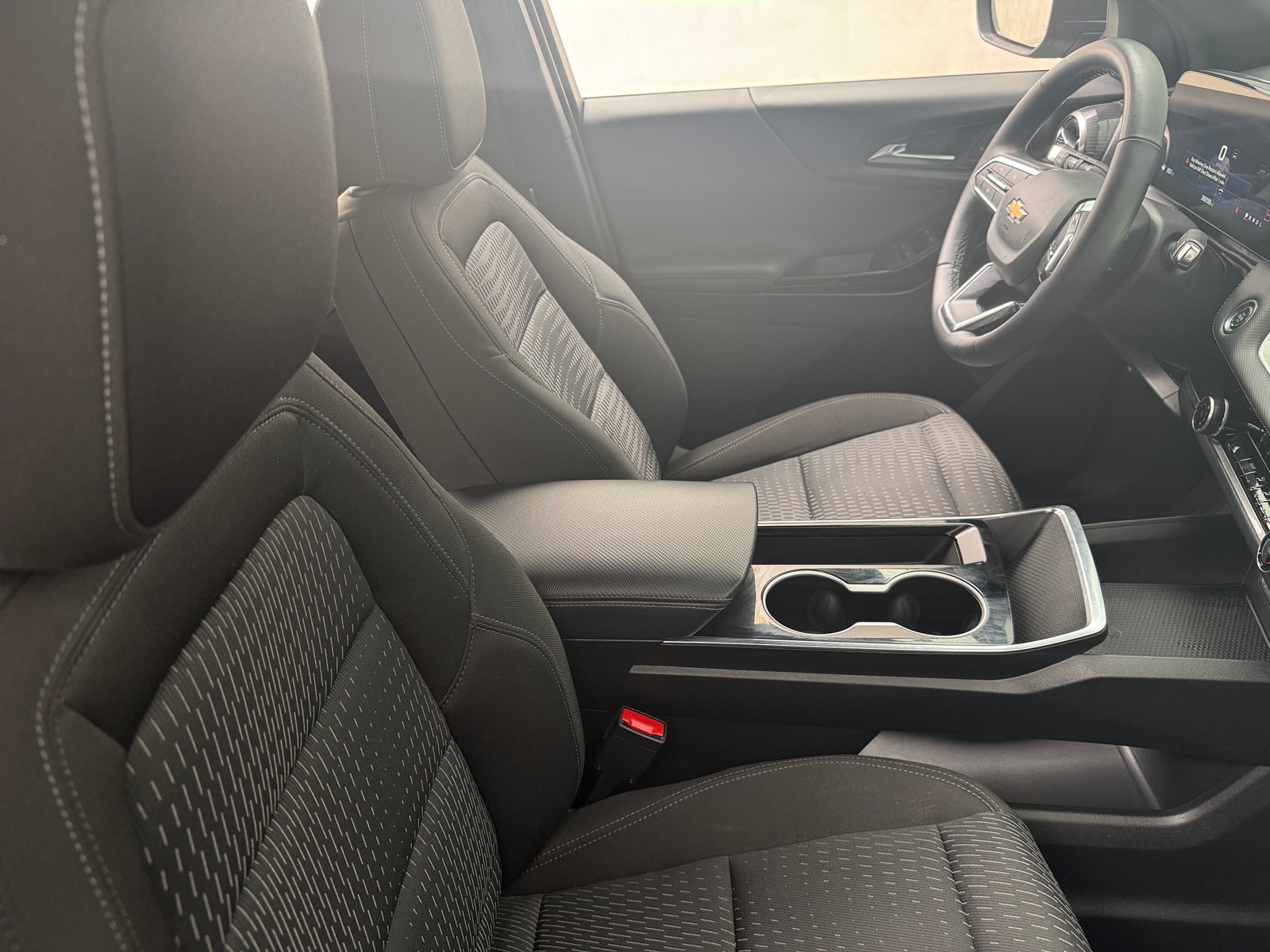 Thumbnail: 2025 Chevrolet Equinox - 2