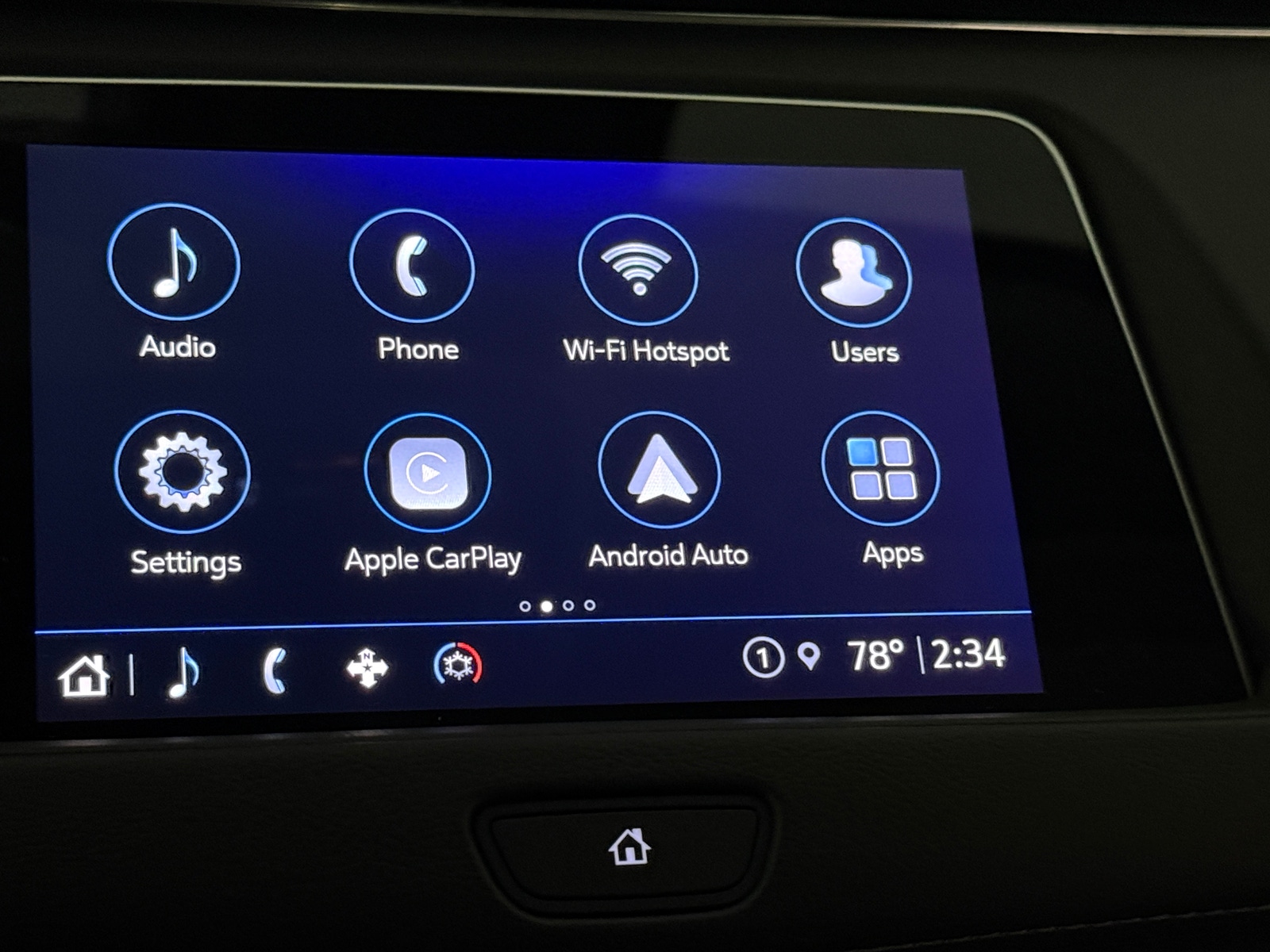 Thumbnail: 2023 Cadillac XT4 - 3