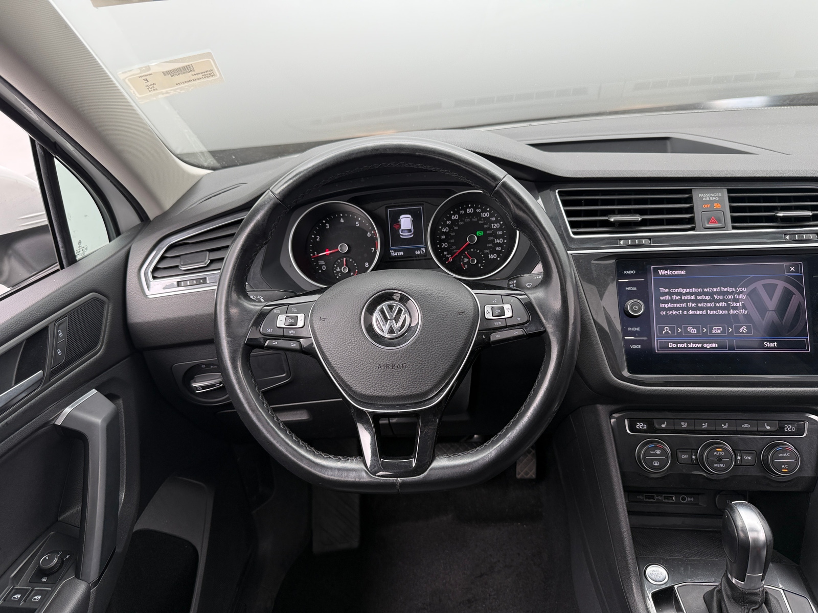 Thumbnail: 2019 Volkswagen Tiguan - 4
