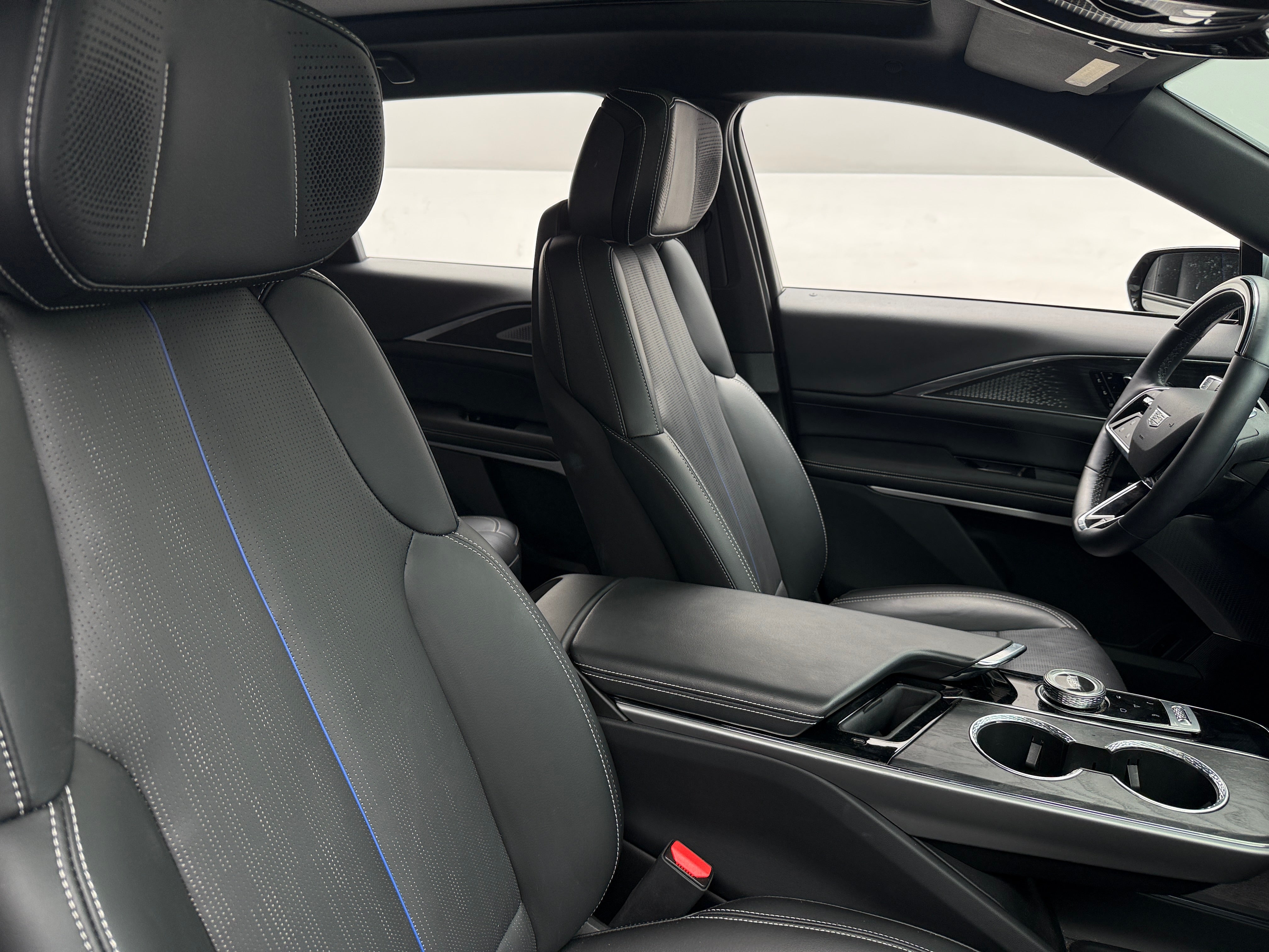 2023 Cadillac LYRIQ Luxury