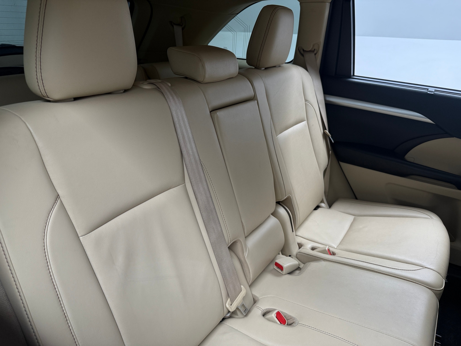 Thumbnail: 2019 Toyota Highlander - 5