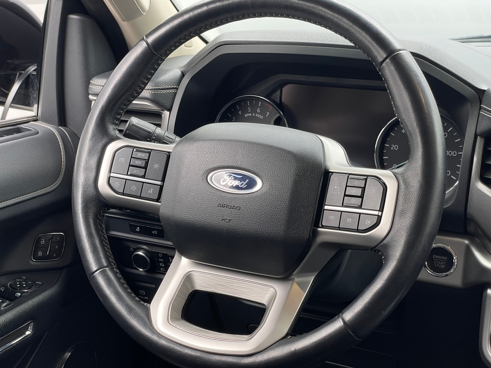 Thumbnail: 2024 Ford Expedition MAX - 4