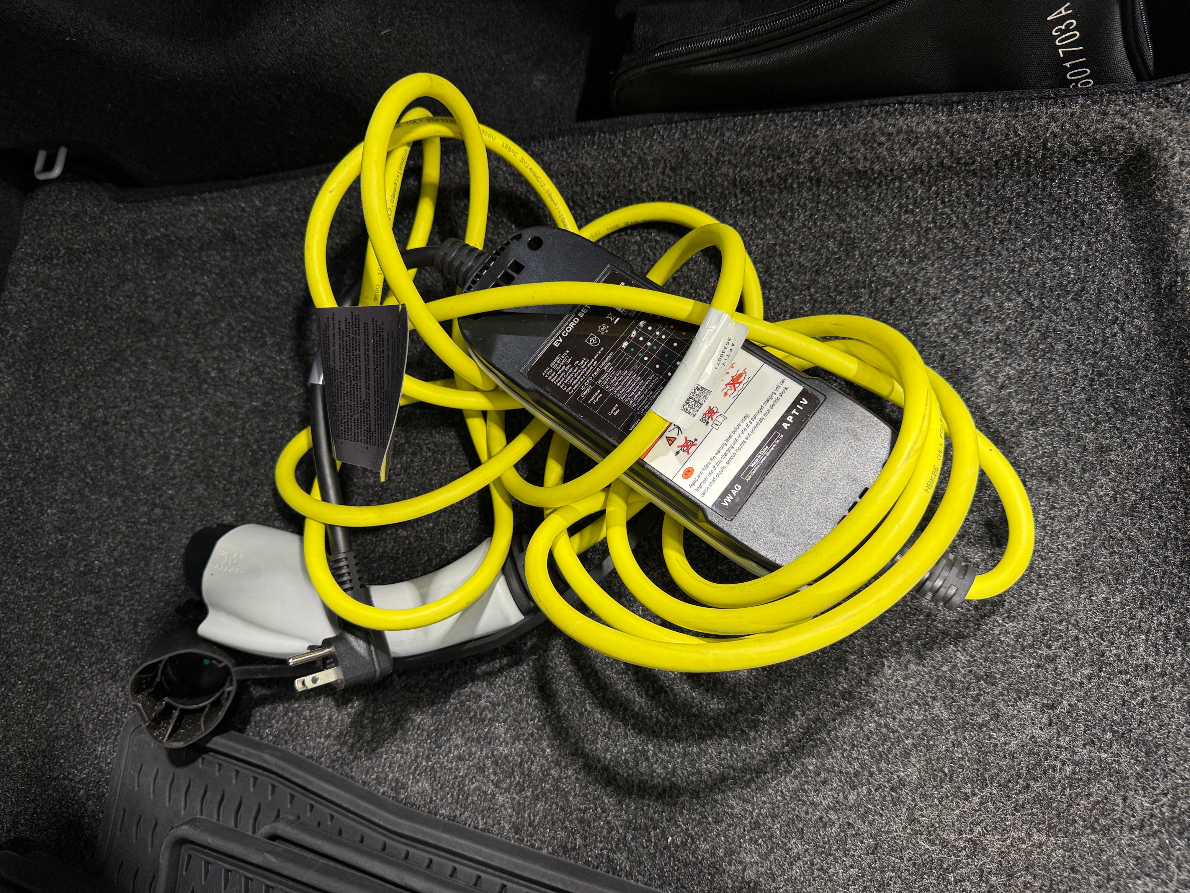 Used 2021 Volkswagen ID.4 PRO S with VIN WVGKMPE25MP045105 for sale in Oak Creek, WI