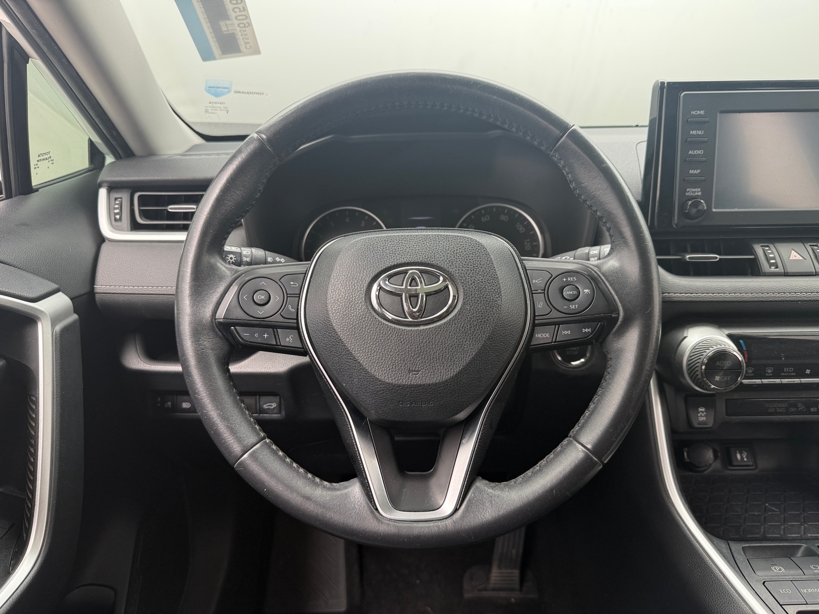 Thumbnail: 2019 Toyota RAV4 - 4