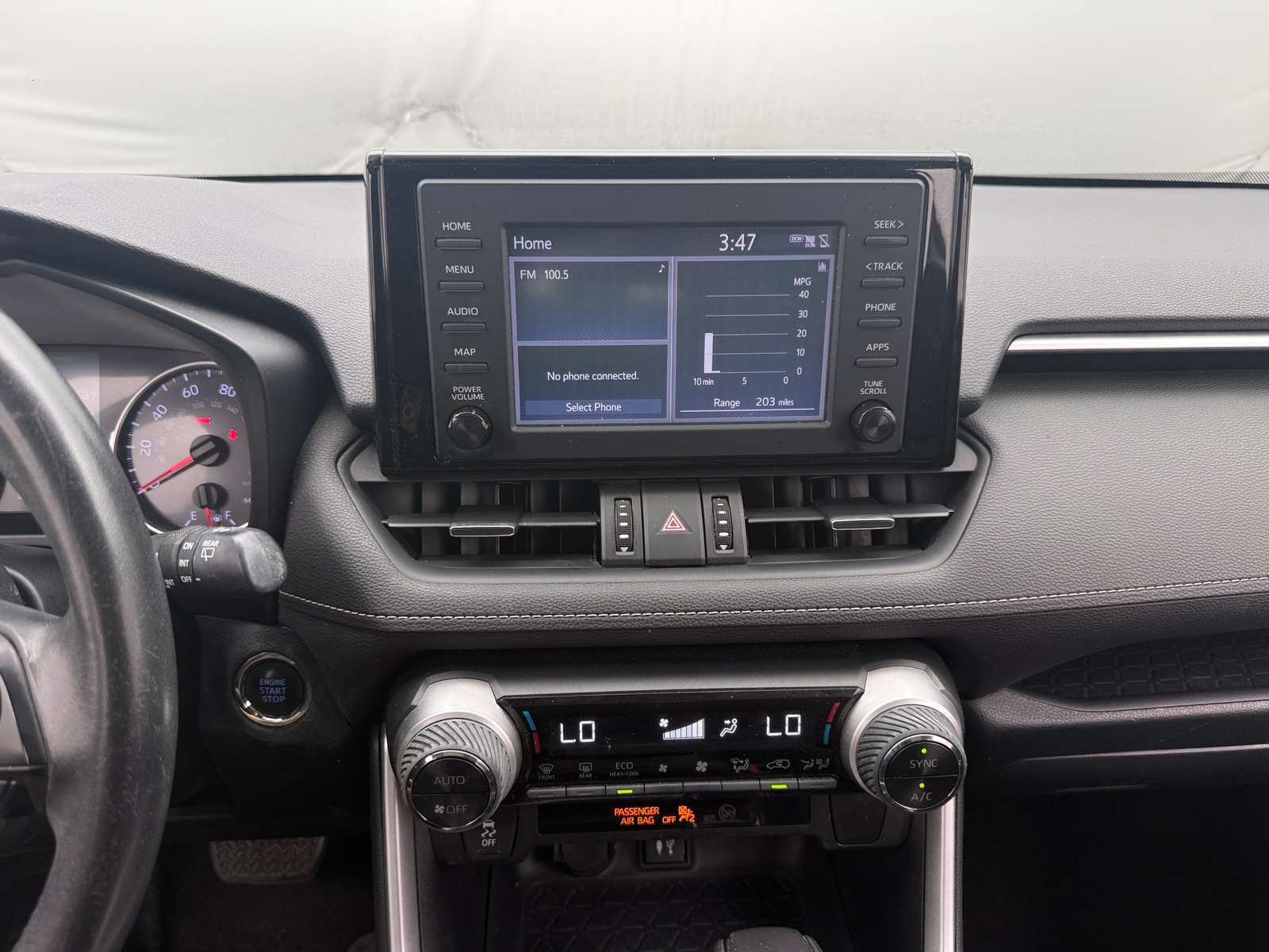Thumbnail: 2019 Toyota RAV4 - 3