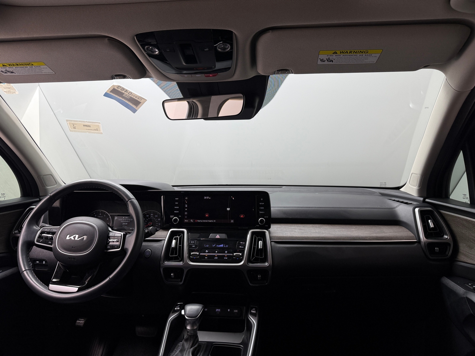 Thumbnail: 2023 Kia Sorento - 2