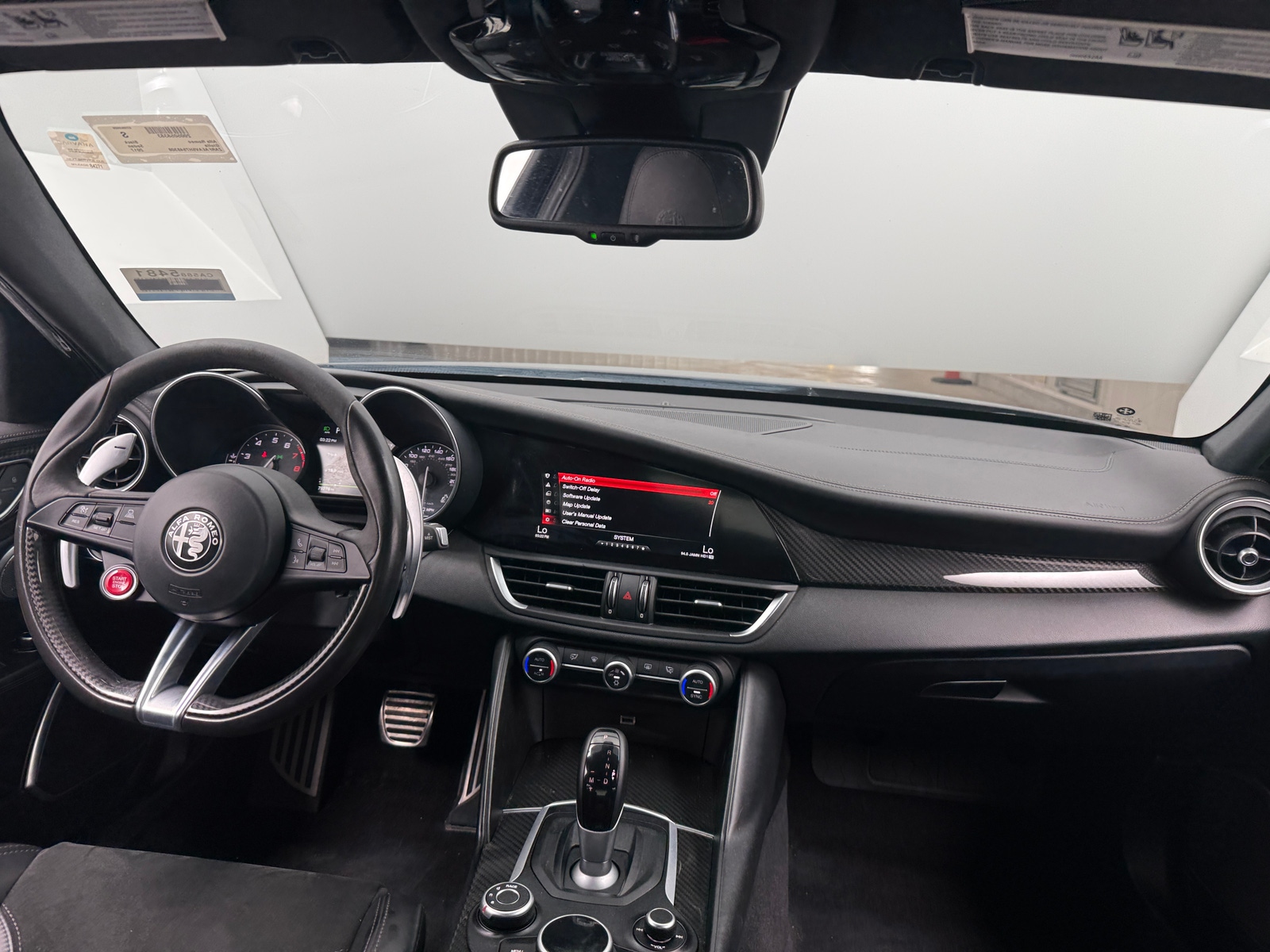 Thumbnail: 2017 Alfa Romeo Giulia - 2