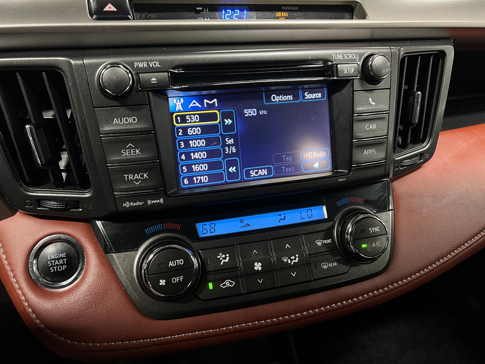 Thumbnail: 2013 Toyota RAV4 - 4