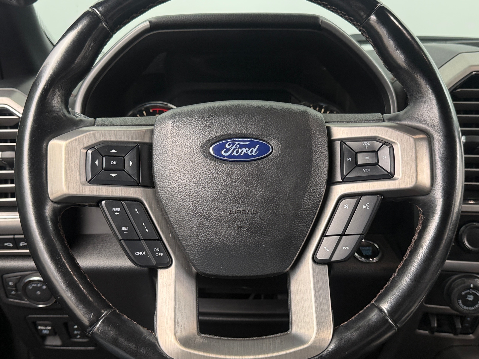 Thumbnail: 2018 Ford Econoline - 4