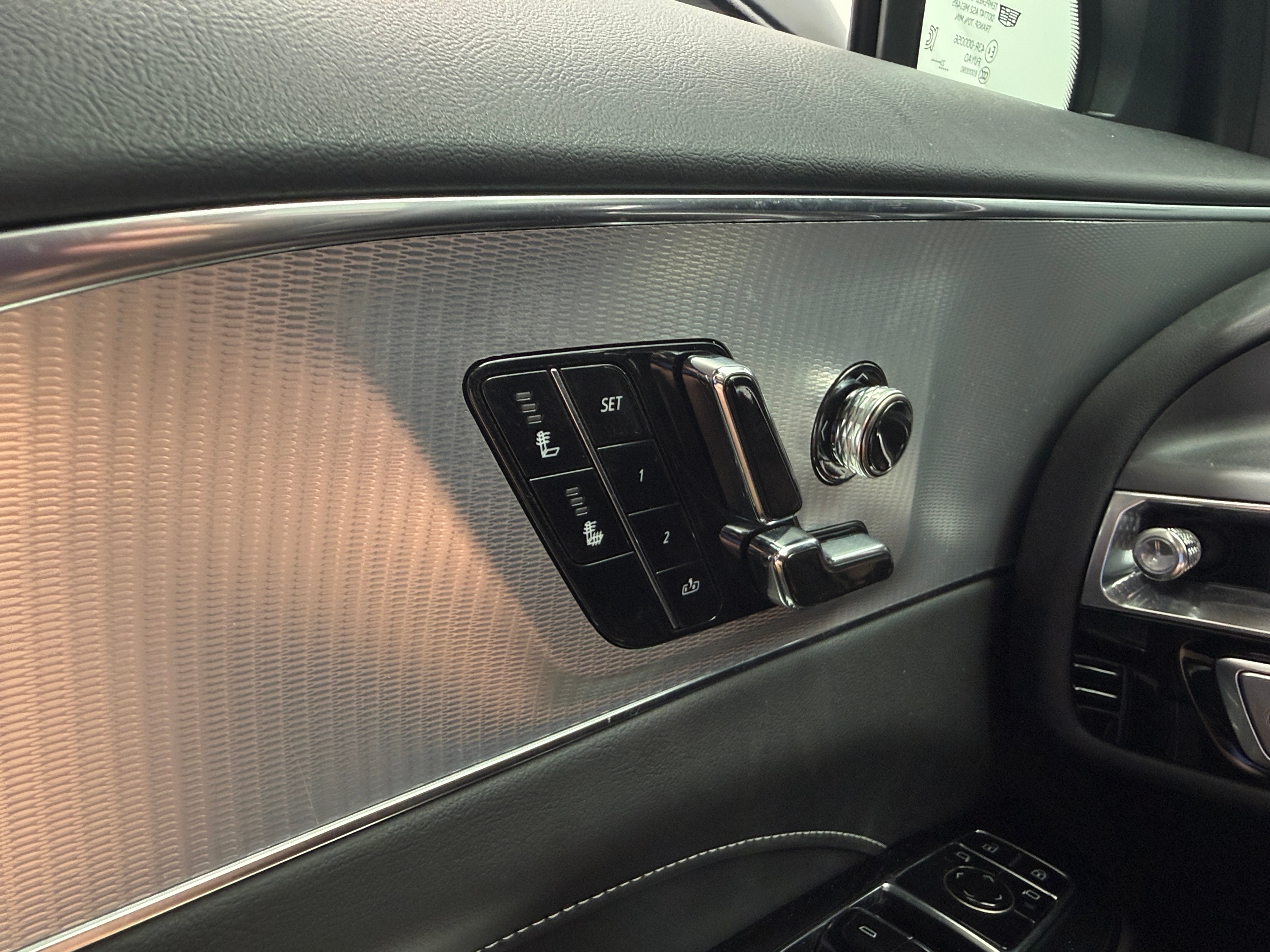 2024 Cadillac LYRIQ Tech - Photo 19