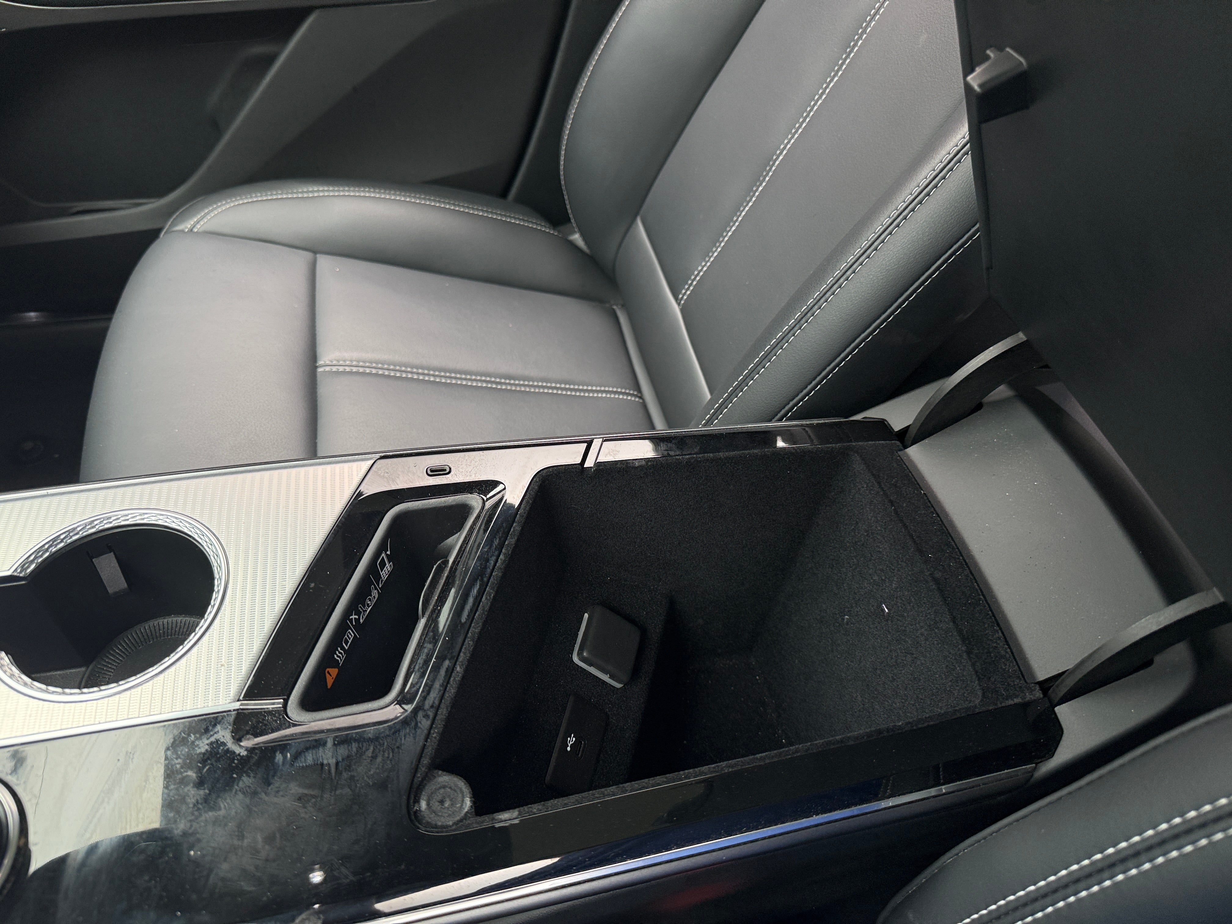 2024 Cadillac LYRIQ Tech - Photo 18