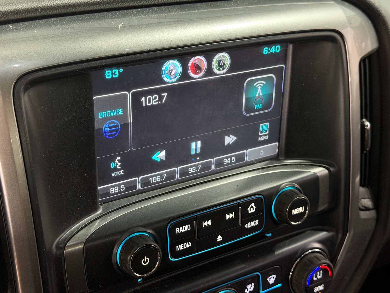 Thumbnail: 2015 Chevrolet Silverado 1500 - 4