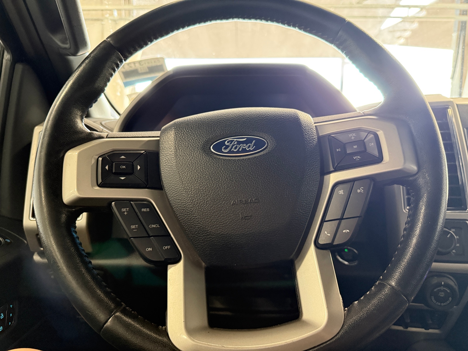 Thumbnail: 2019 Ford Econoline - 4