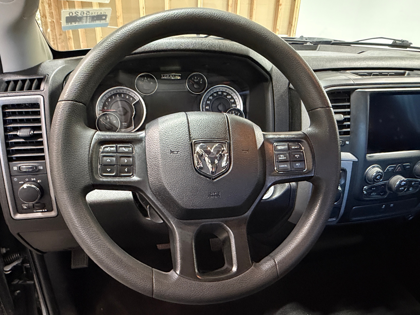 Thumbnail: 2021 RAM 1500 Classic - 5