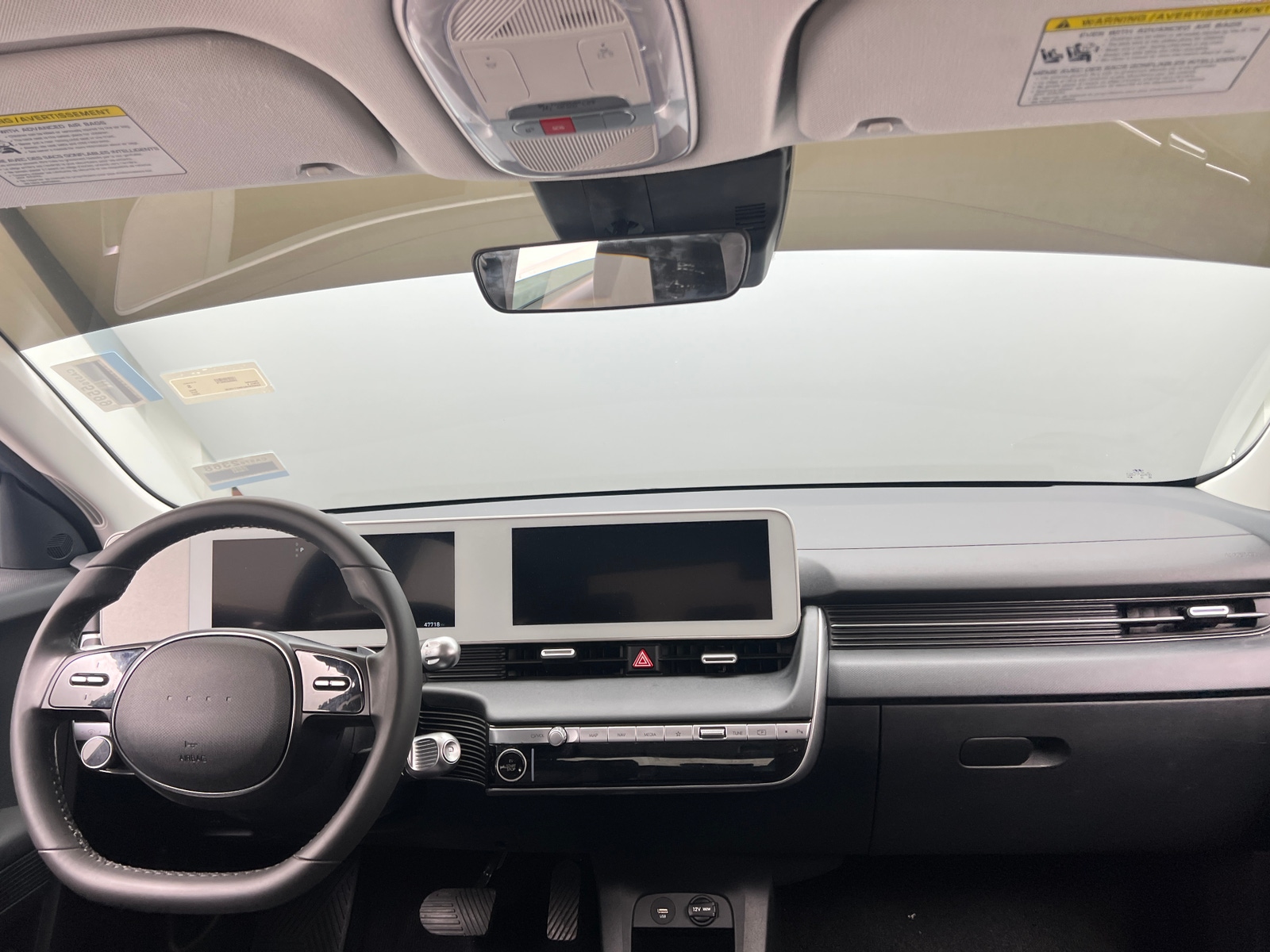 Thumbnail: 2022 Hyundai Ioniq 5 - 3