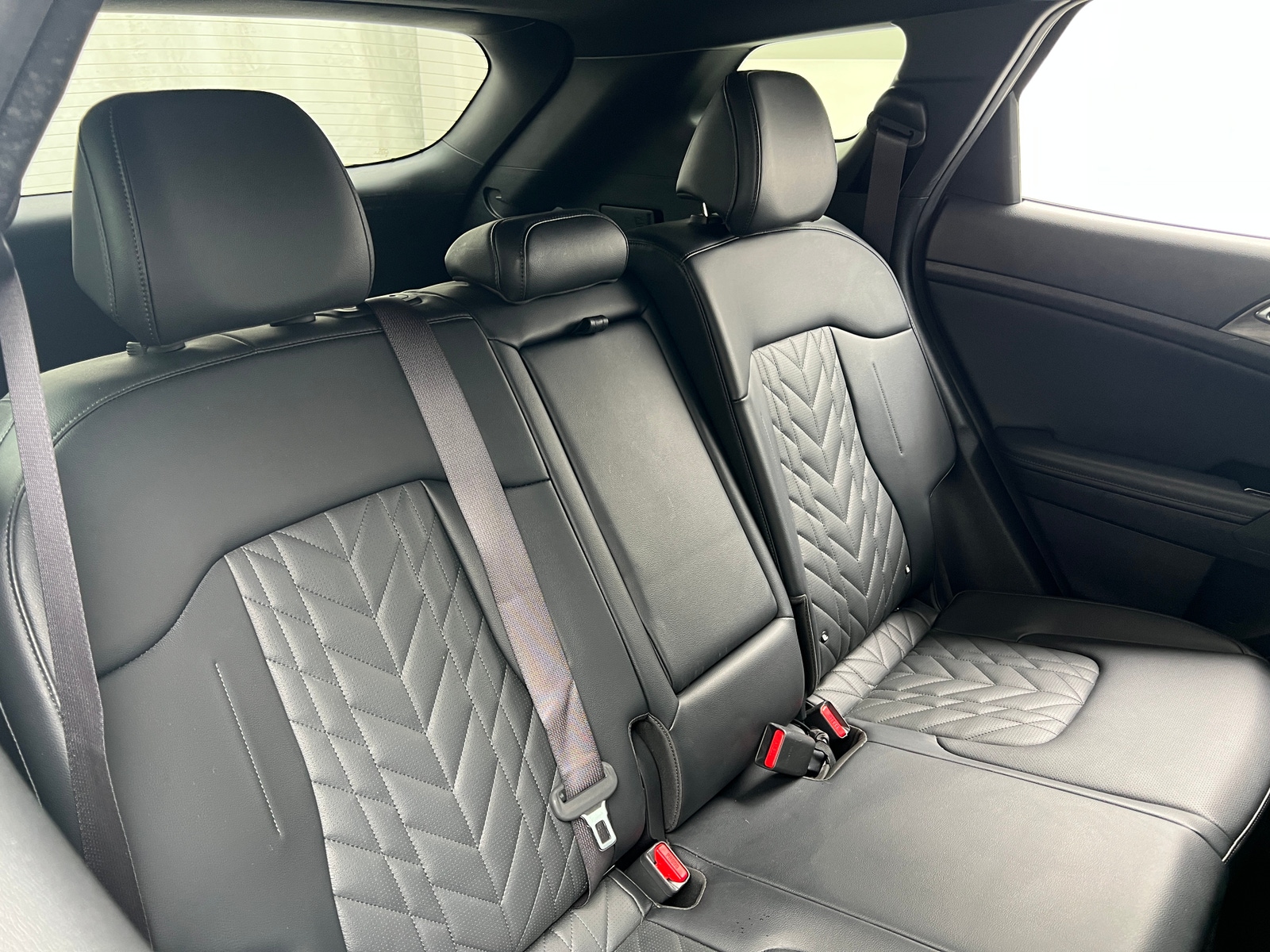 Thumbnail: 2023 Kia Sportage - 5