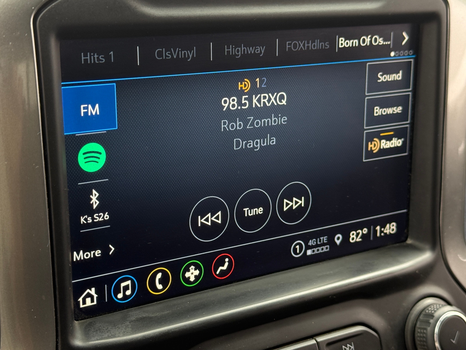 Thumbnail: 2021 Chevrolet Silverado 1500 - 4