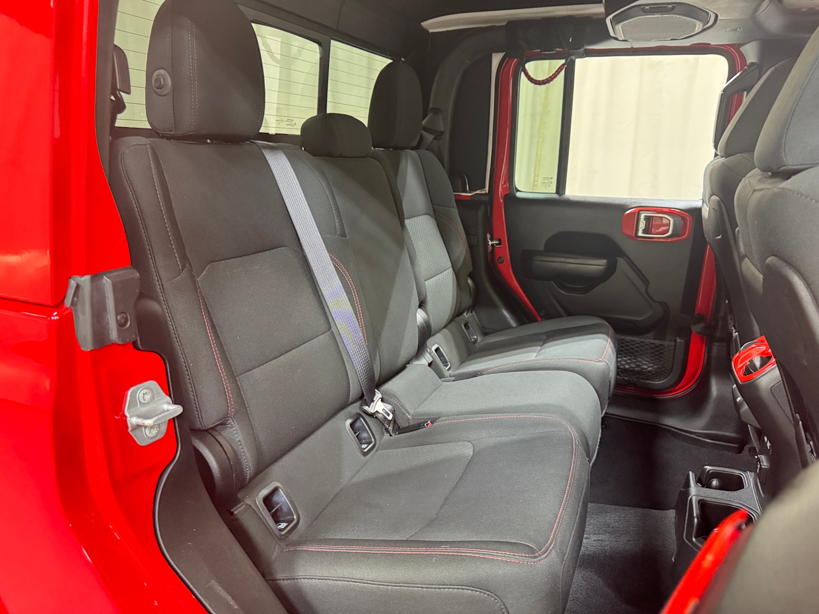Thumbnail: 2021 Jeep Gladiator - 6