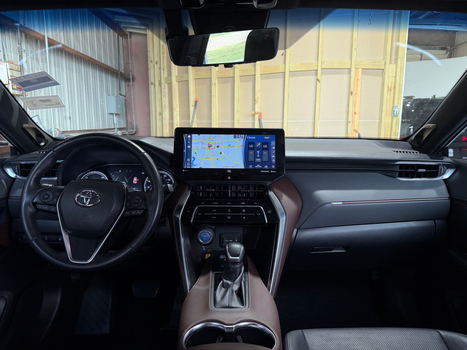Thumbnail: 2022 Toyota Venza - 3