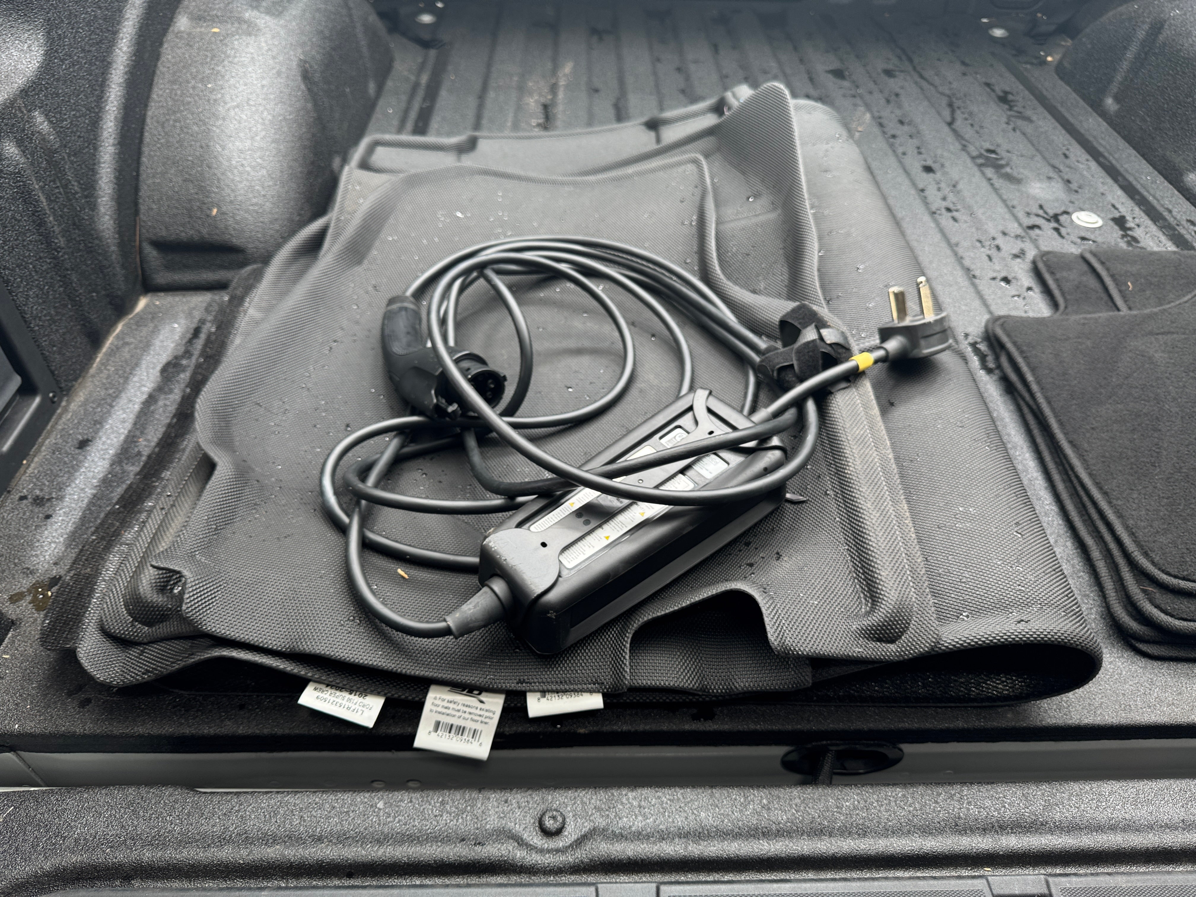 Used 2024 Ford F-150 Lightning Flash with VIN 1FT6W3L70RWG27911 for sale in Auburn, WA