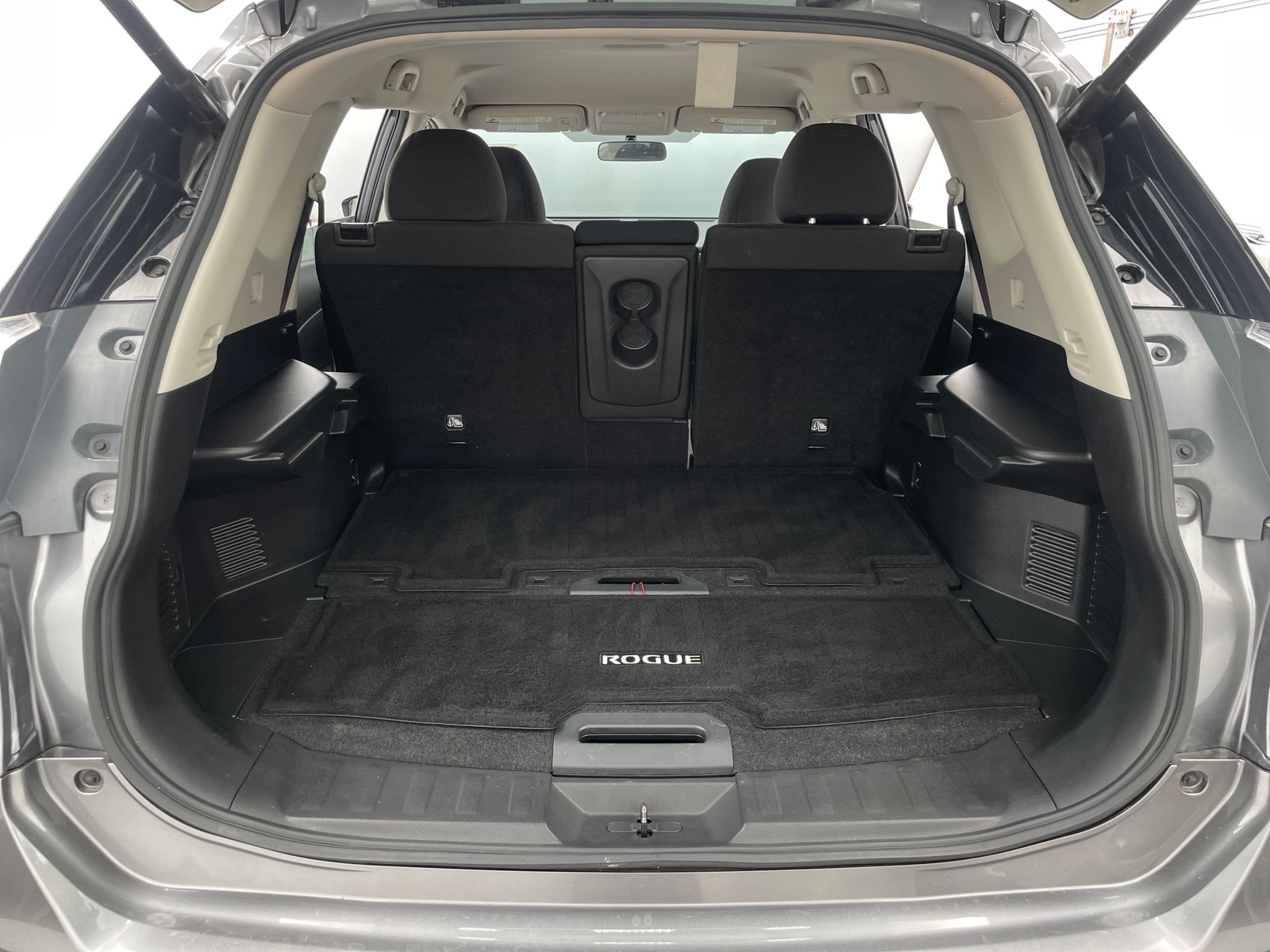 Thumbnail: 2016 Nissan Rogue - 7