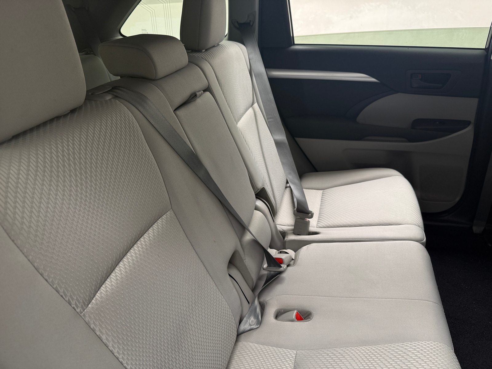 Thumbnail: 2016 Toyota Highlander - 6