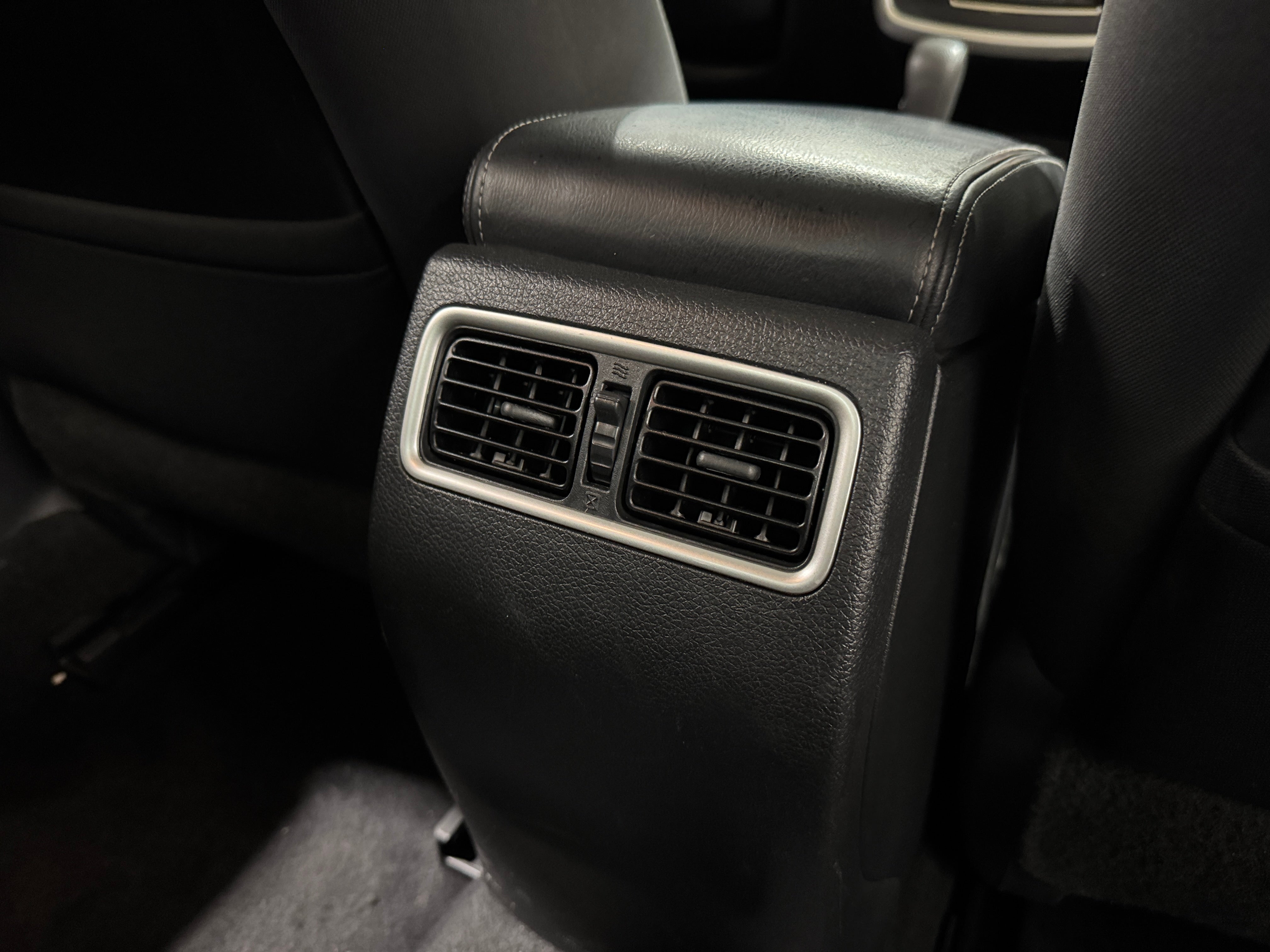 2016 Nissan Altima SV - Photo 8
