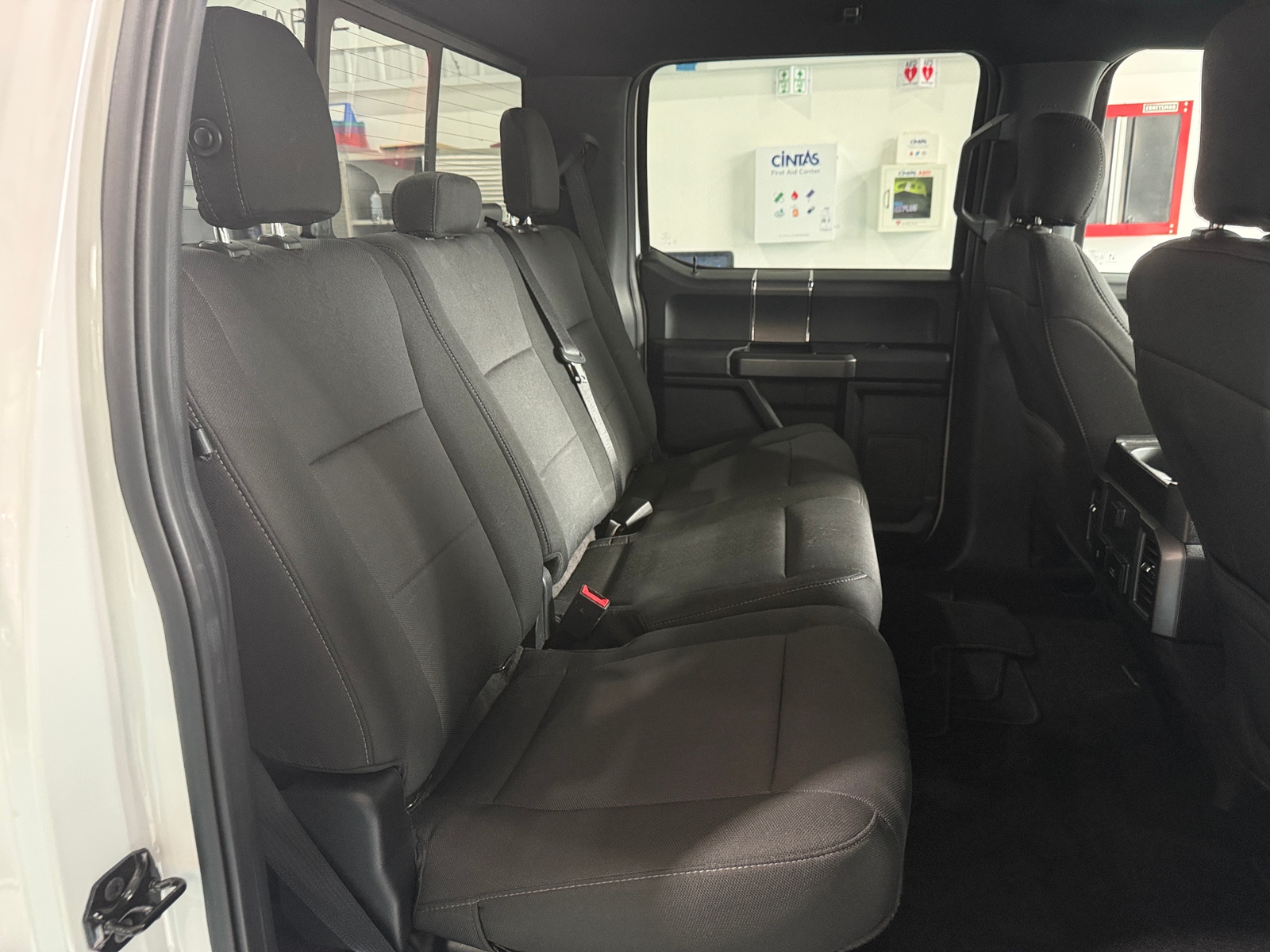 Thumbnail: 2019 Ford Econoline - 6