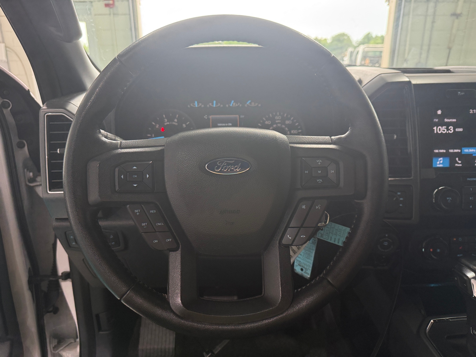 Thumbnail: 2019 Ford Econoline - 5