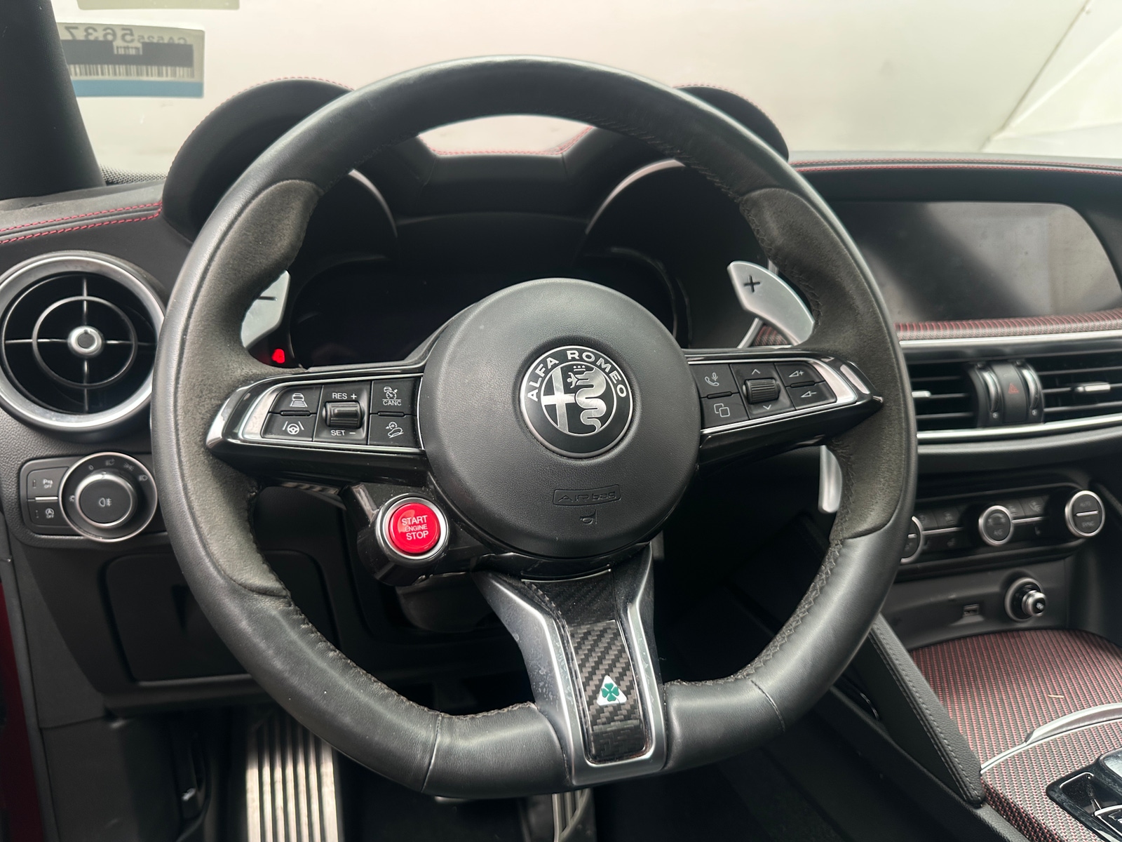 Thumbnail: 2024 Alfa Romeo Stelvio - 4