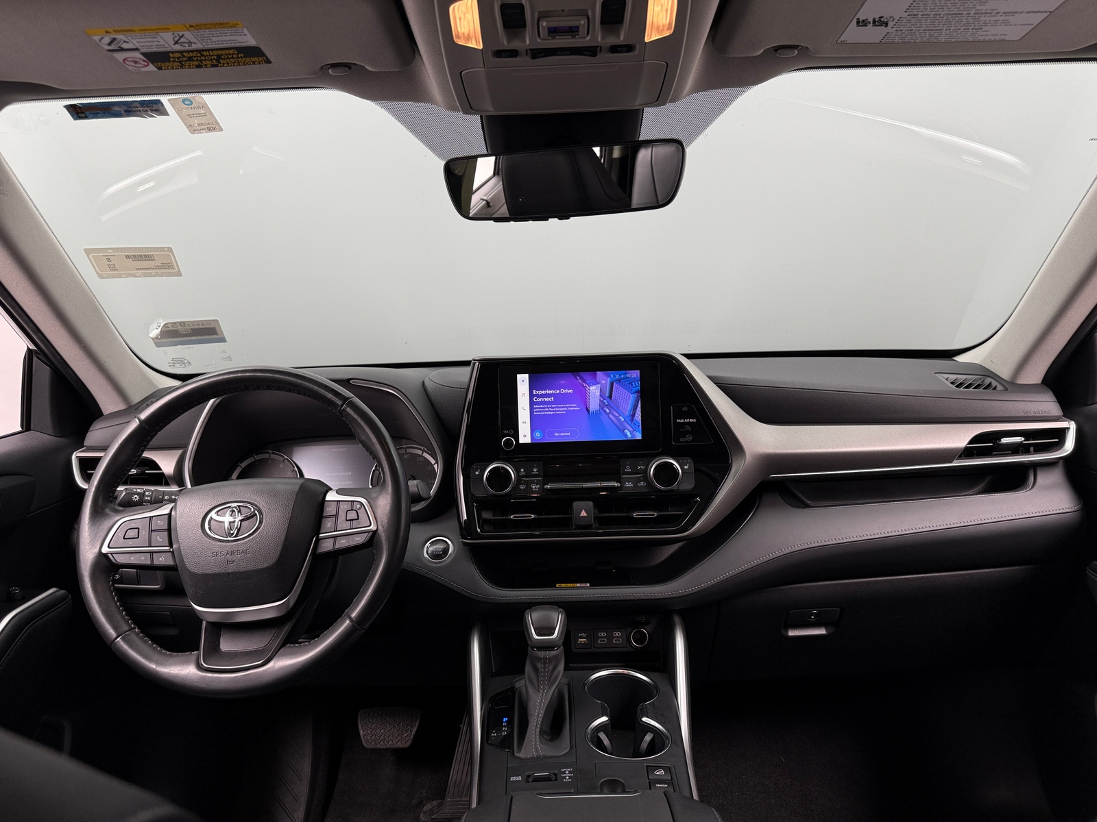 Thumbnail: 2023 Toyota Highlander - 2