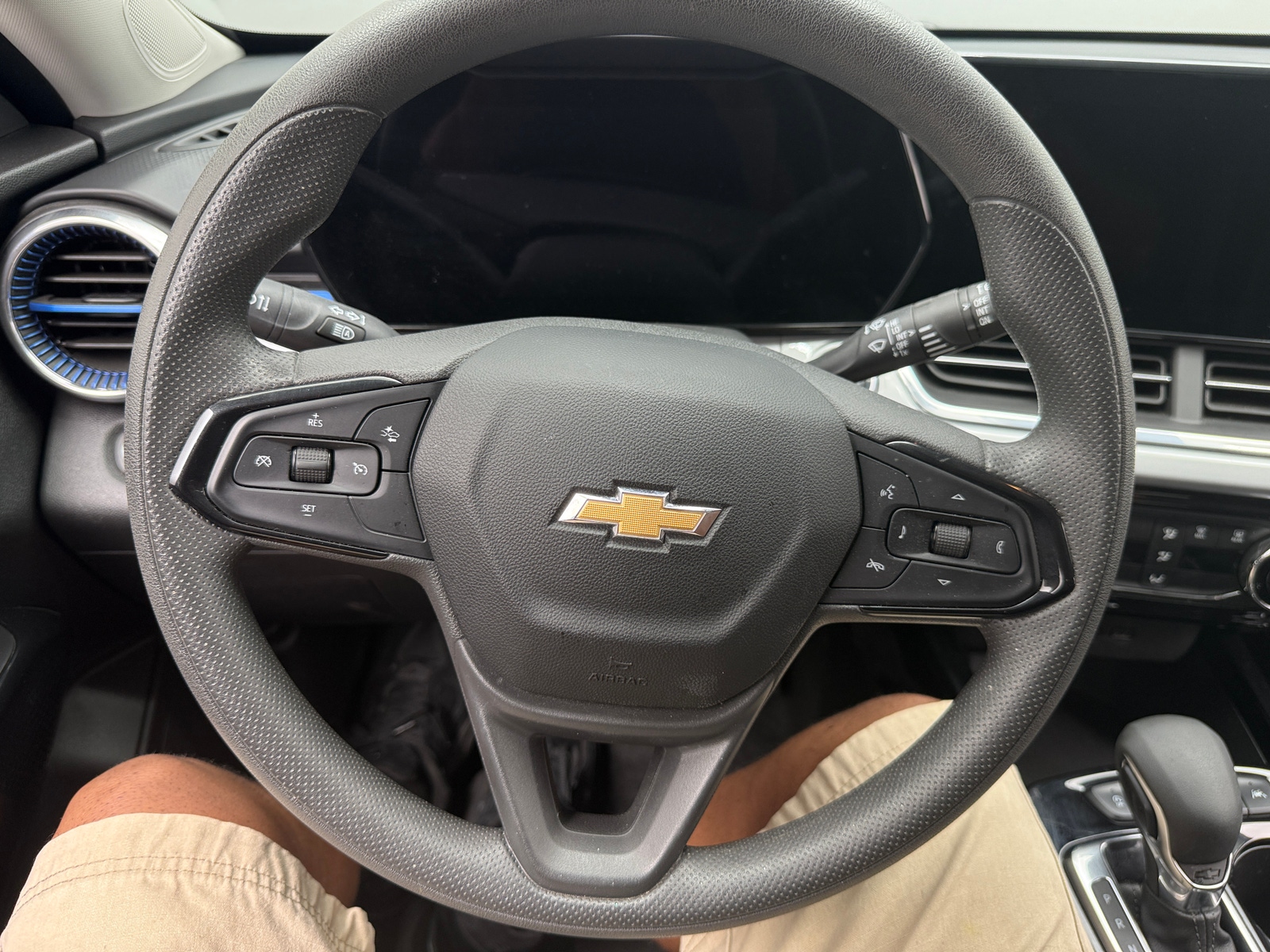 Thumbnail: 2025 Chevrolet Trax - 5